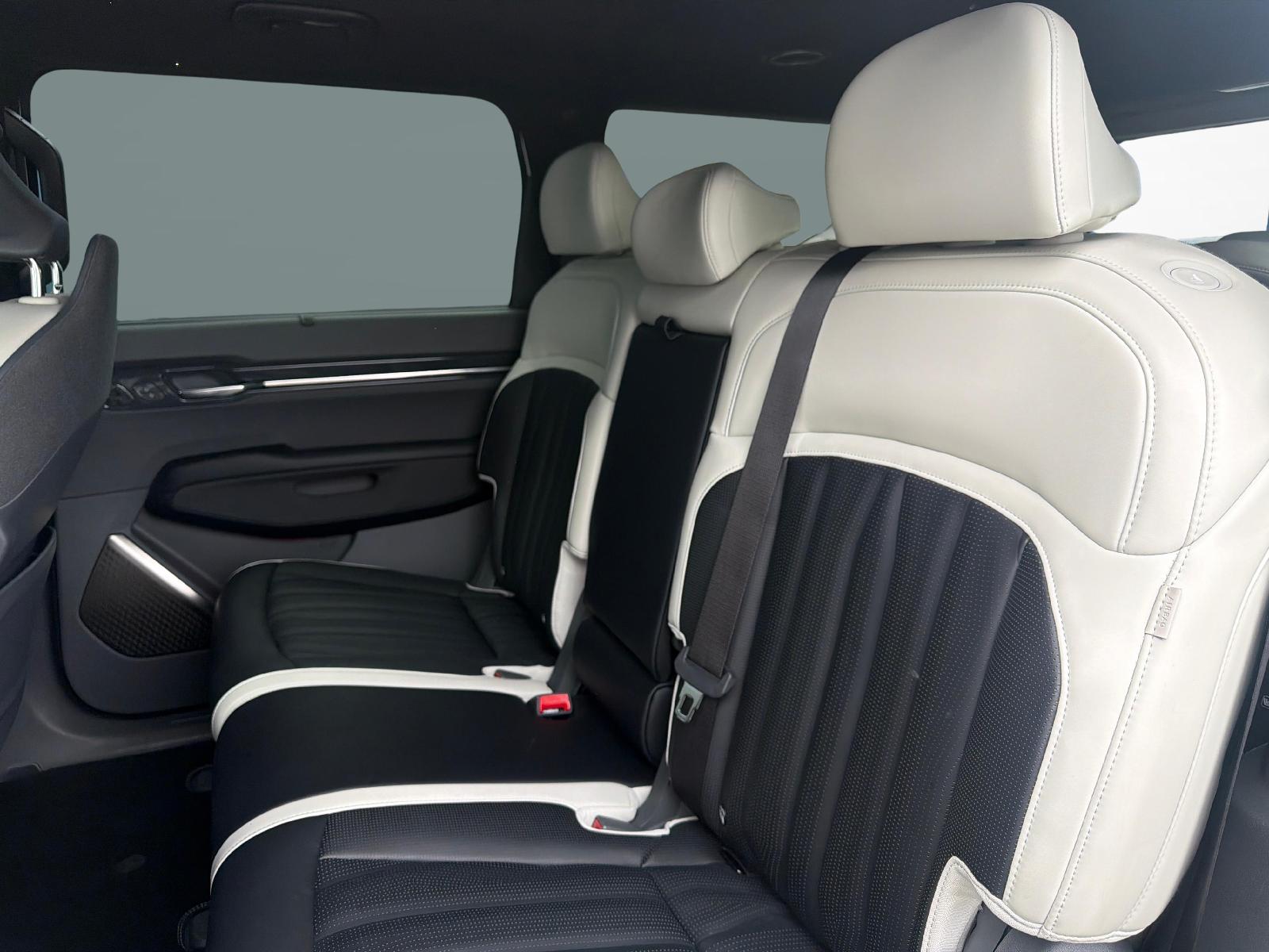 KIA EV9 99.8 kWh GT-Line 4x4-image-10