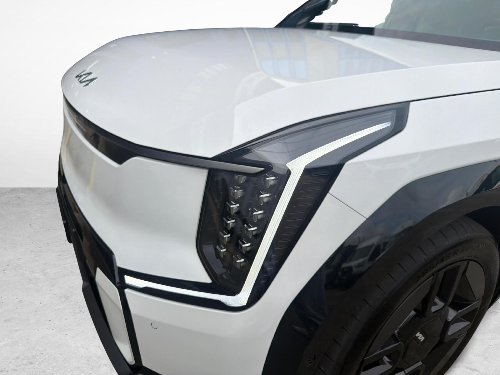 KIA EV9 99.8 kWh GT-Line 4x4-image-19