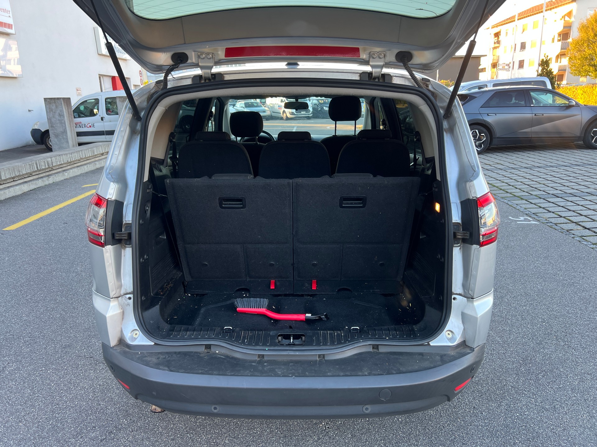 FORD S-Max 2.0 TDCi Family Edition PowerShift-image-13