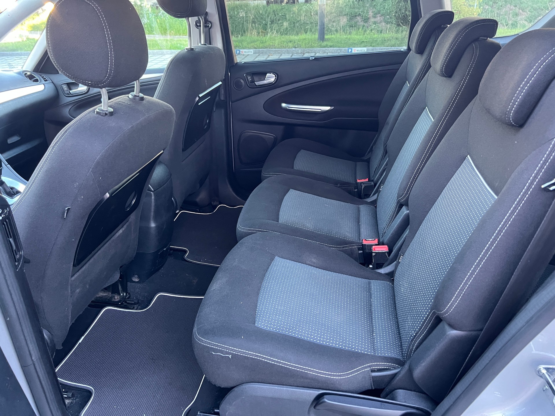 FORD S-Max 2.0 TDCi Family Edition PowerShift-image-11