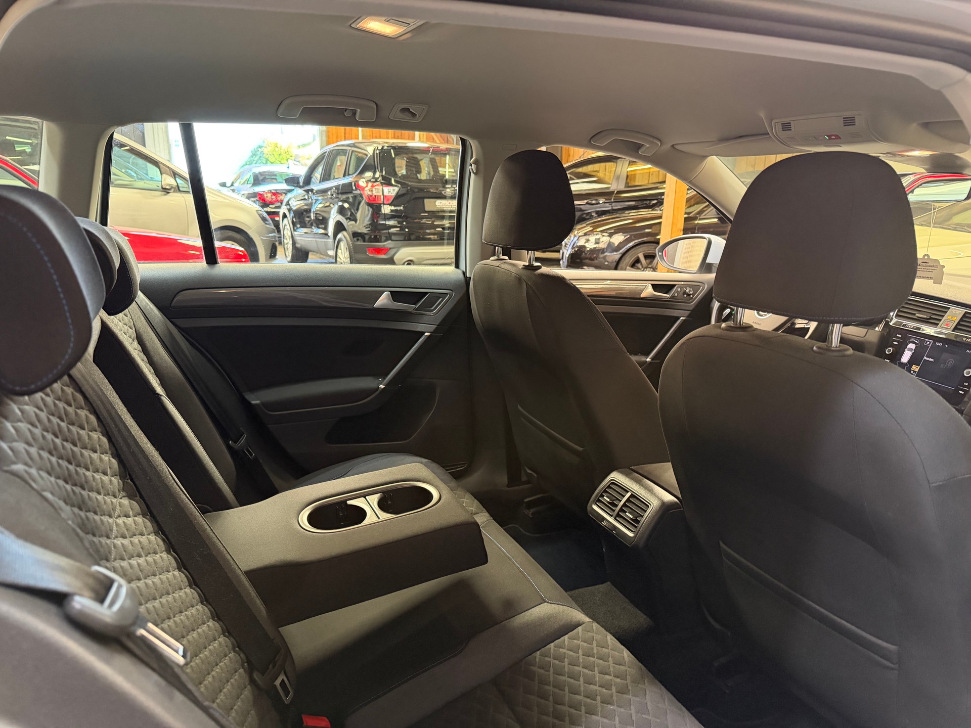 VW Golf Variant 1.0 TSI Comfortline-image-9