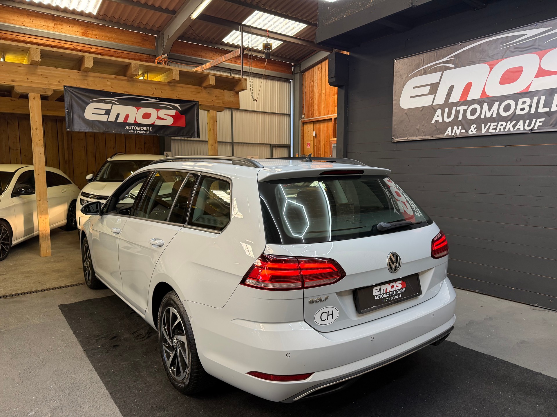 VW Golf Variant 1.0 TSI Comfortline-image-5