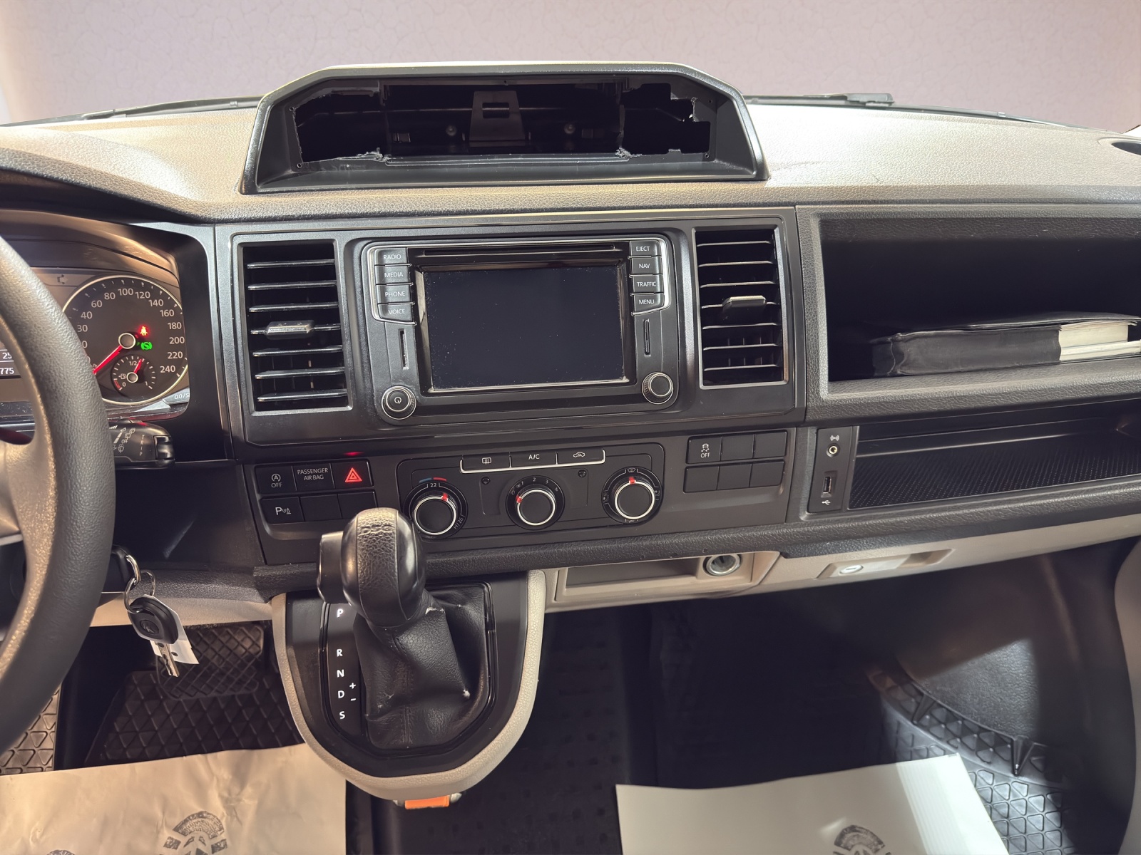 VW T6 2.0 Bi-TDI 4Motion DSG-image-6
