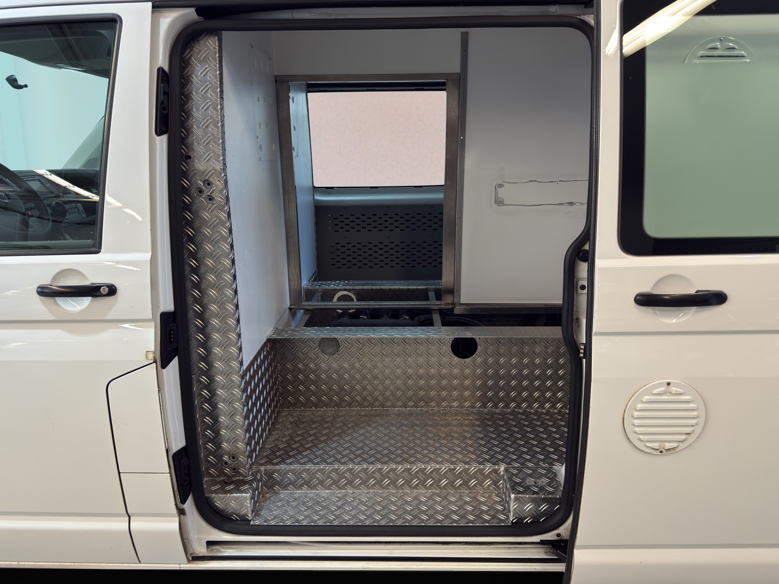 VW T6 2.0 Bi-TDI 4Motion DSG-image-7