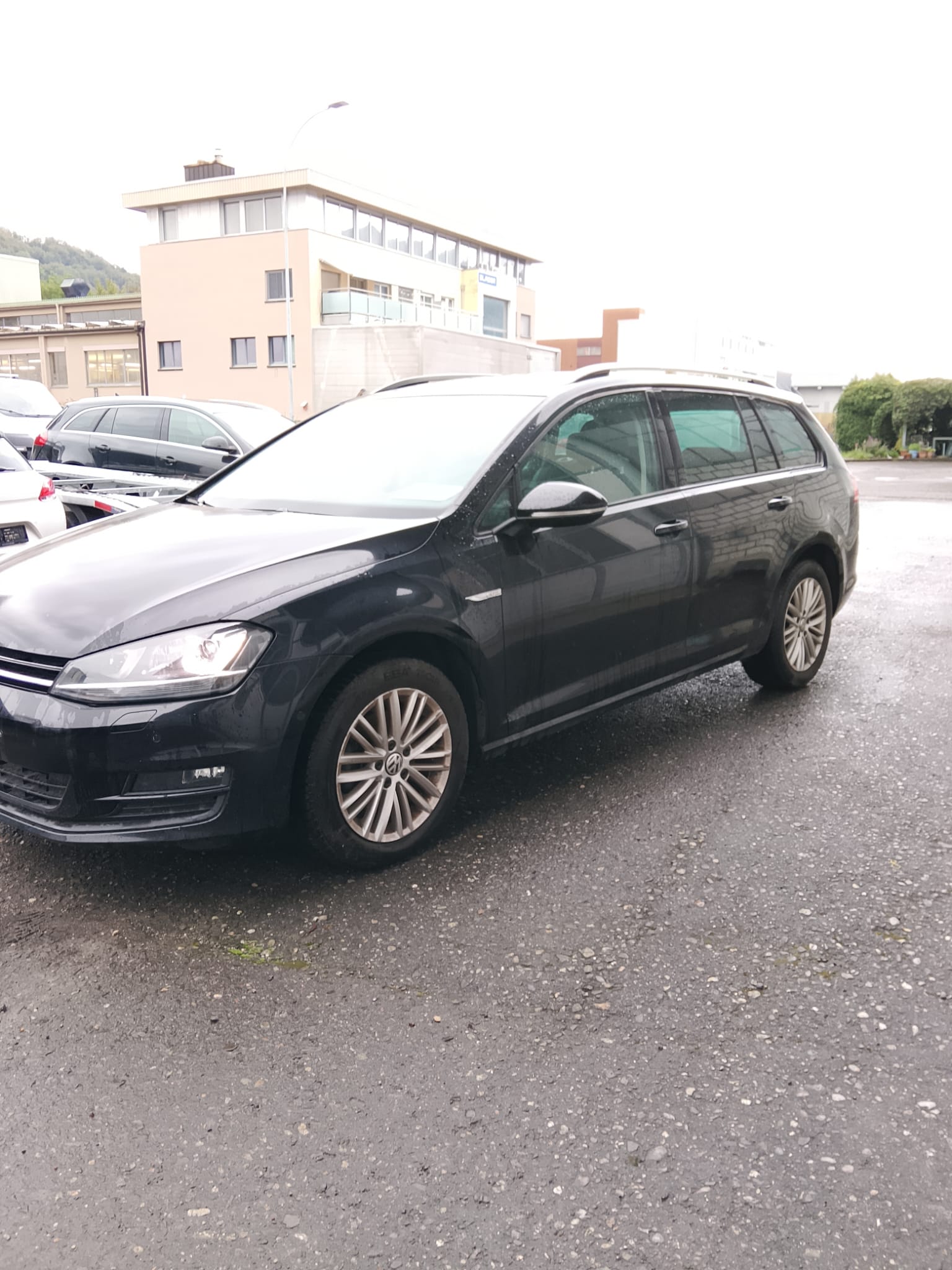 VW Golf Variant 2.0 TDI Comfortline DSG-image-1