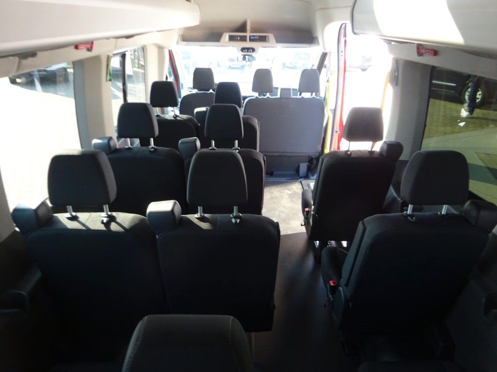 FORD Transit 460 L4 Automat 18Sitzer Standheizung-image-13