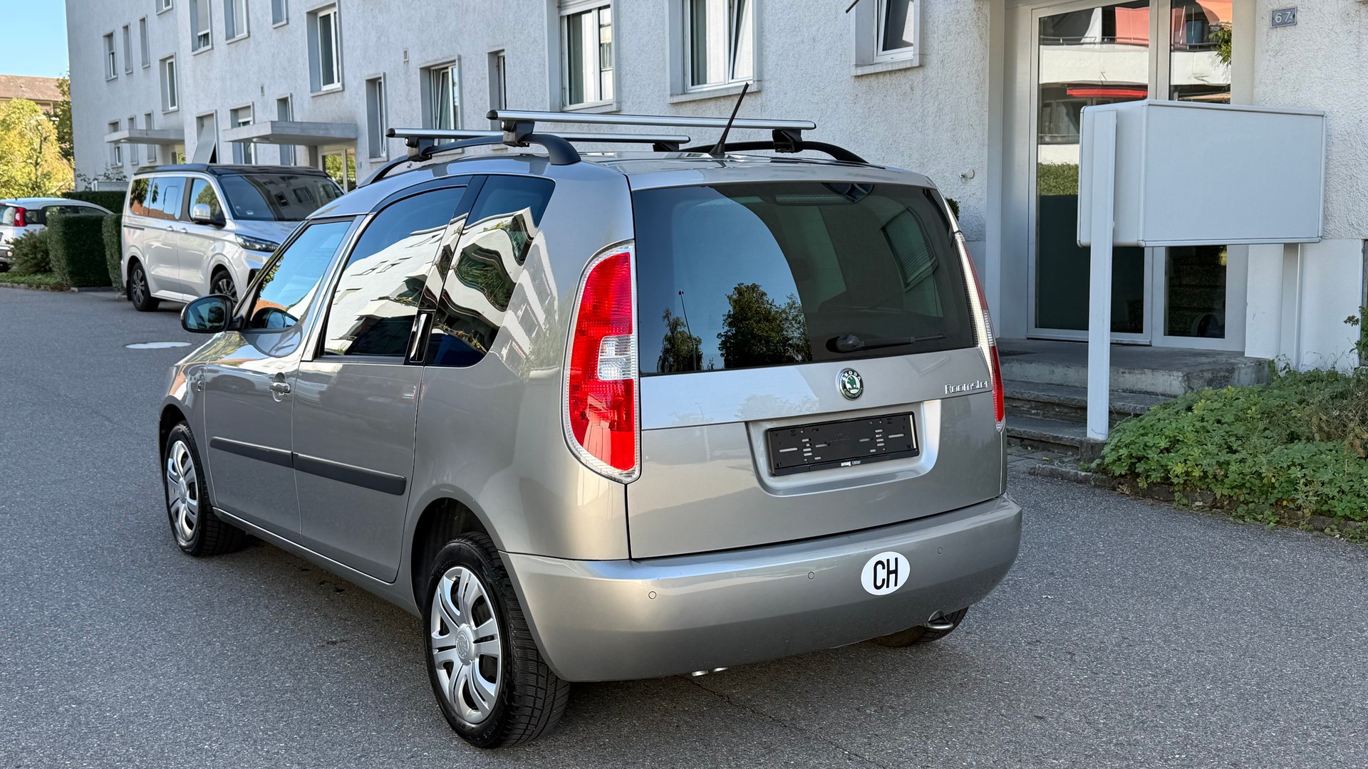 SKODA Roomster 1.6 TDI Elegance-image-7
