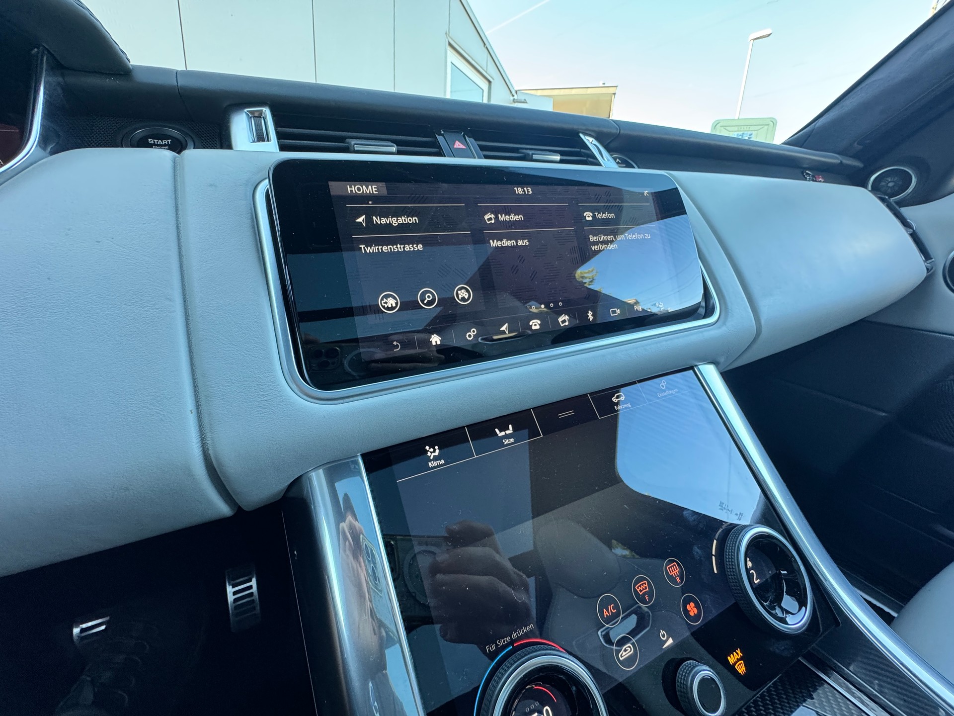 LAND ROVER Range Rover Sport 5.0 V8 S/C SVR Automatic-image-6