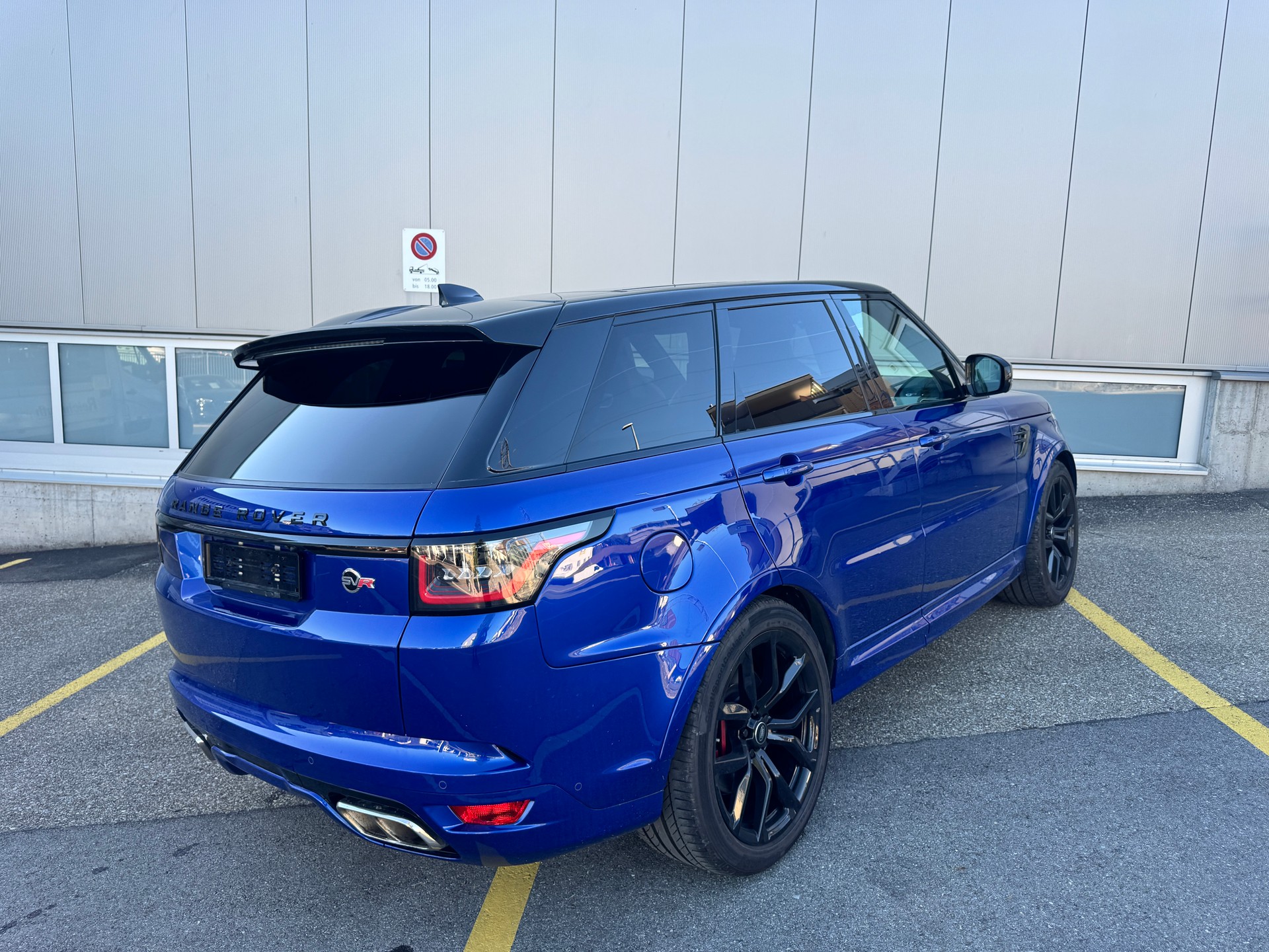 LAND ROVER Range Rover Sport 5.0 V8 S/C SVR Automatic-image-2