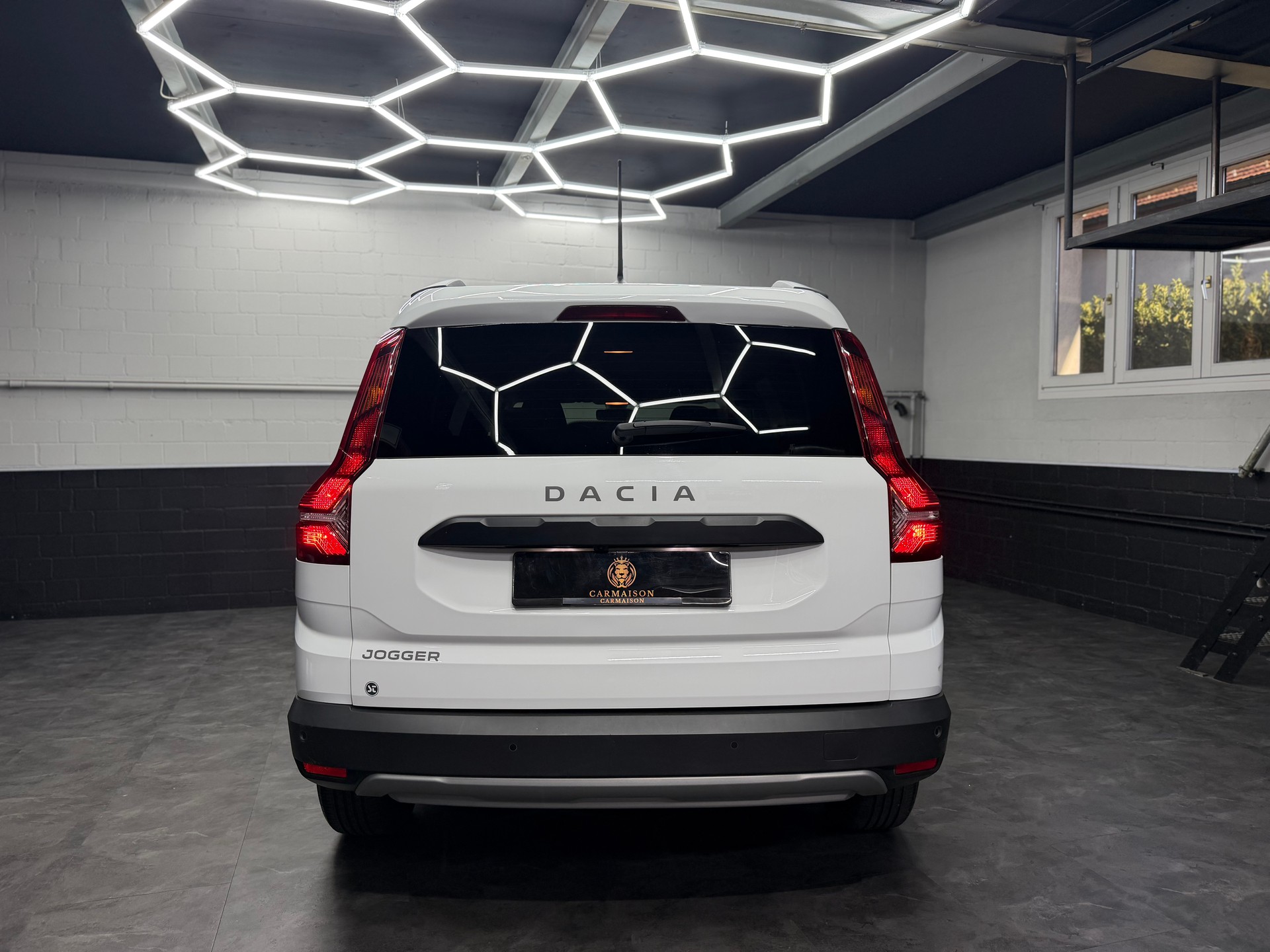 DACIA Jogger TCe 110 Essential | CH-Auto aus 1.Hand | 7. Plätzer | Totwinkelassistent | Rückfahrkamera-image-7