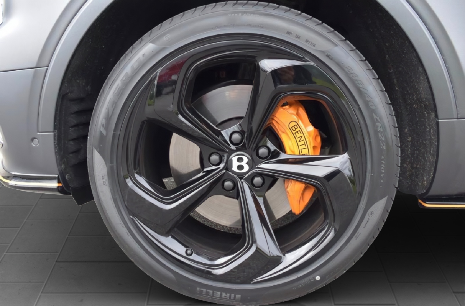BENTLEY Bentayga S BLACK EDITION-image-5