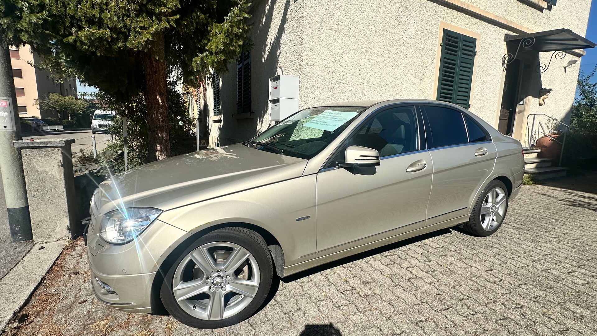 MERCEDES-BENZ C 200 CGI BlueEF-image-1