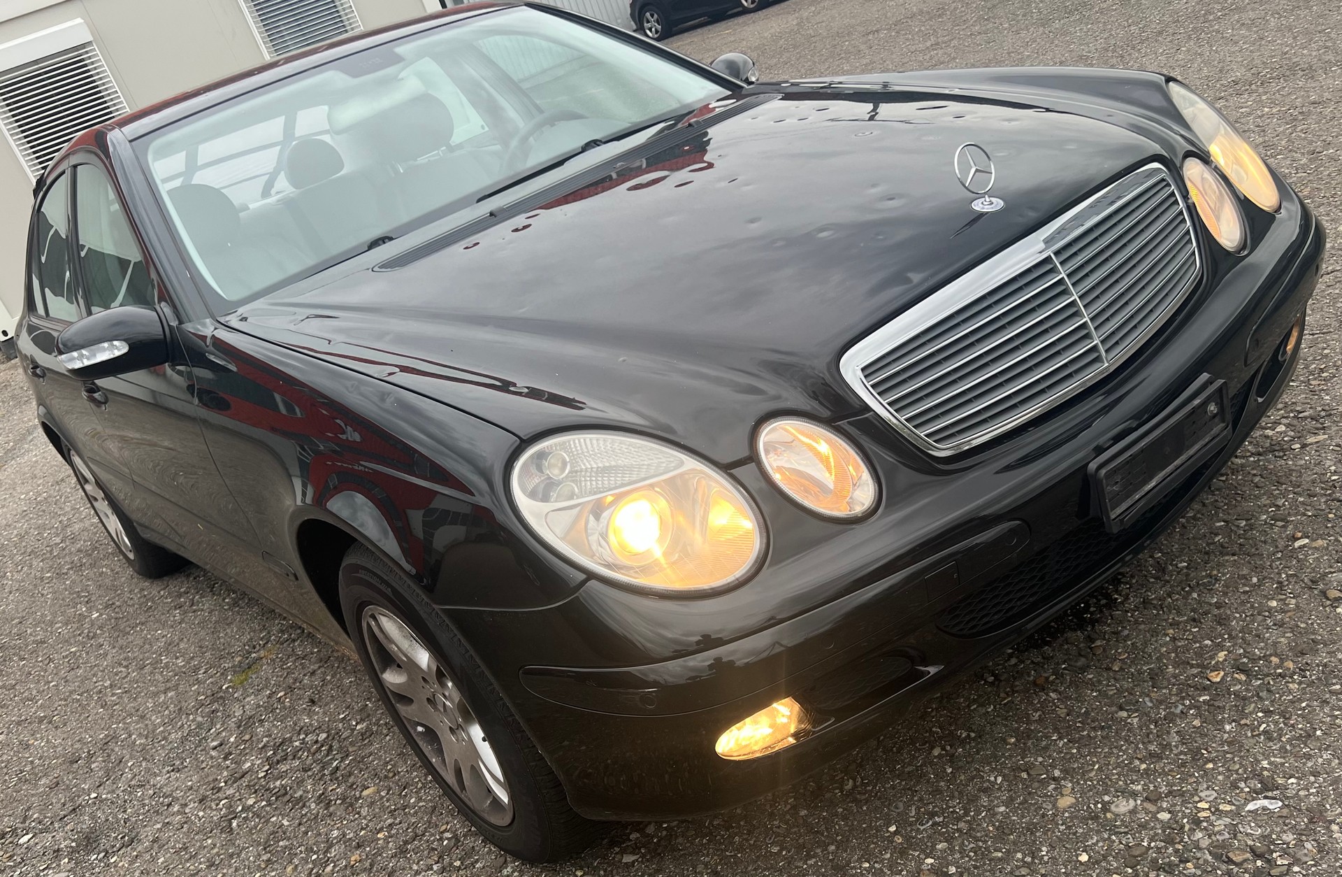 MERCEDES-BENZ E 220 CDI Classic Automatik-image-9
