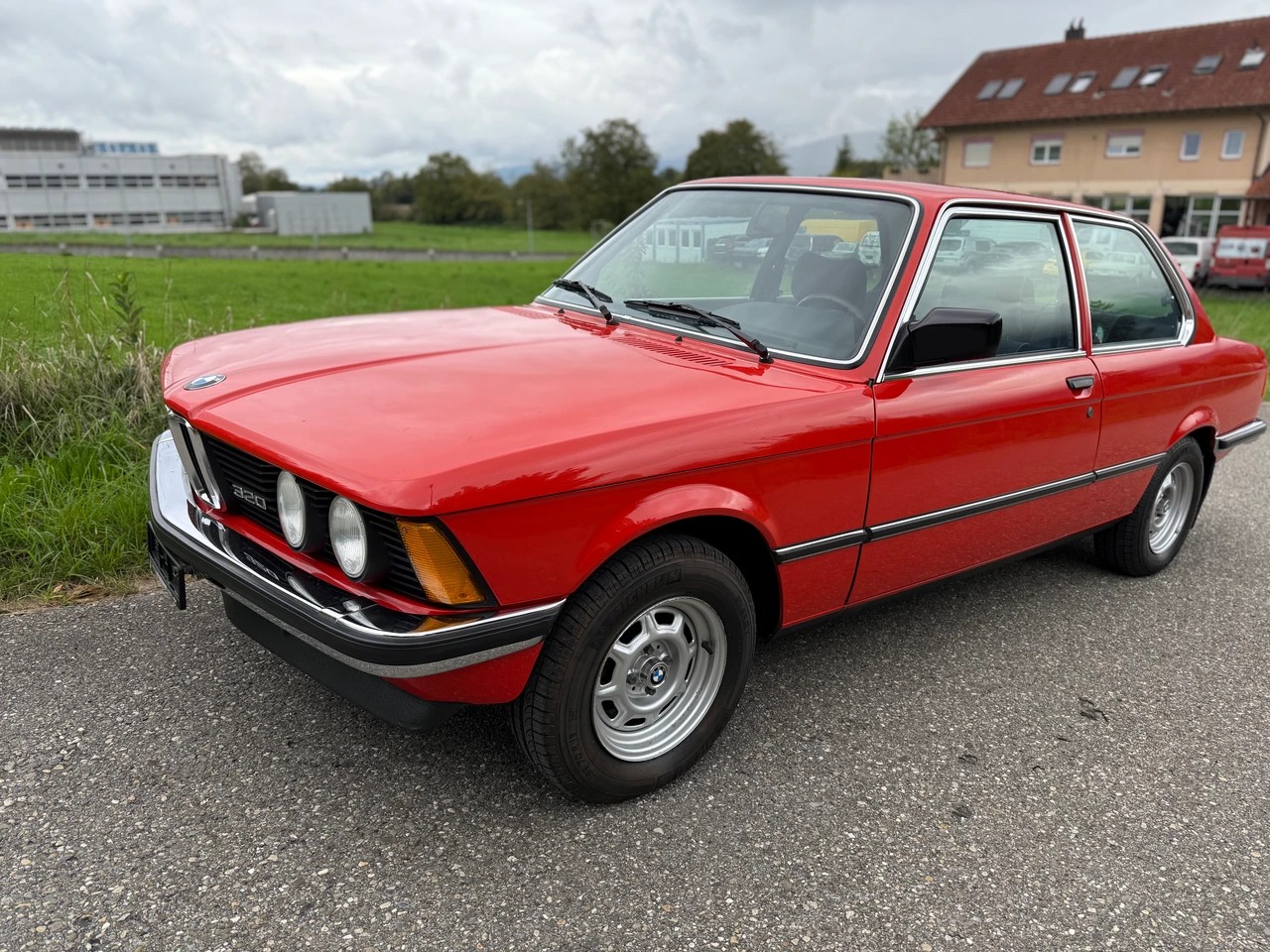 BMW 320-image-2