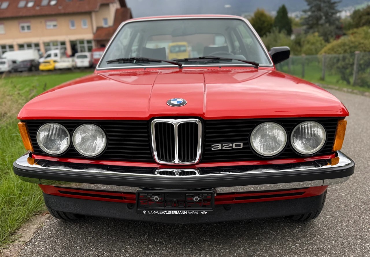 BMW 320-image-3
