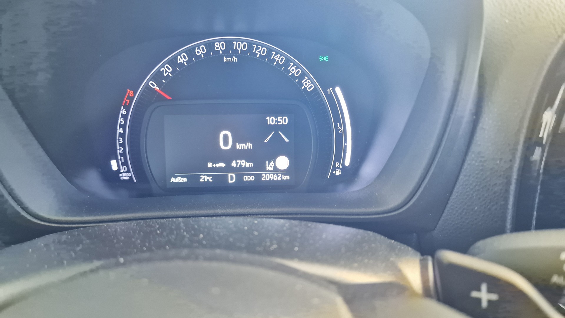 TOYOTA 1.0 VVT-i Style-image-4