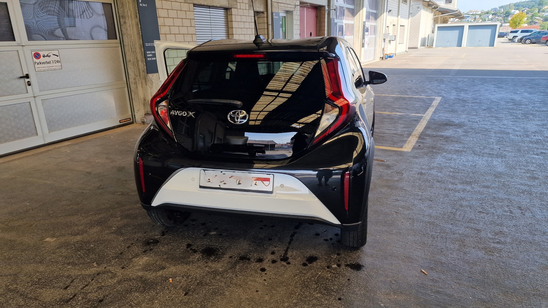 TOYOTA 1.0 VVT-i Style-image-1