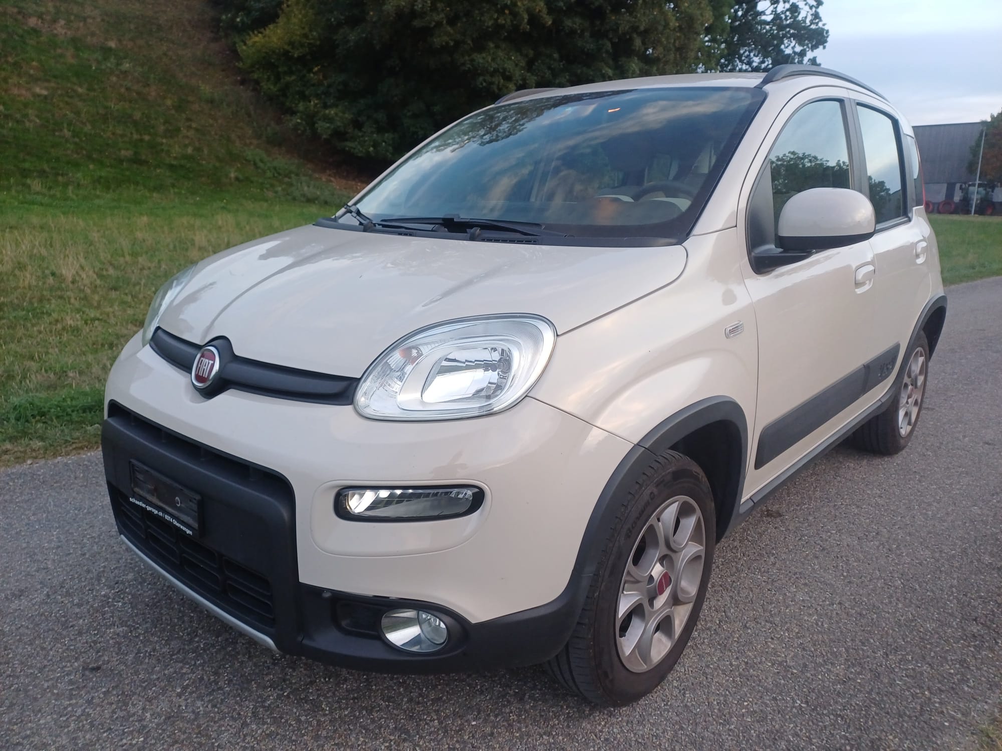 Car photo