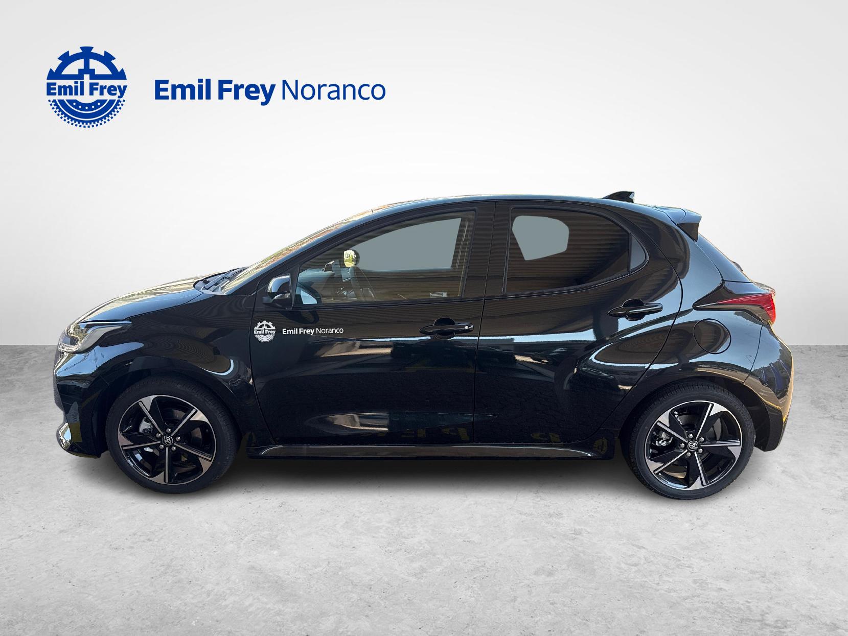TOYOTA Yaris 1.5 VVT-i HSD Premium-showroom-element-1