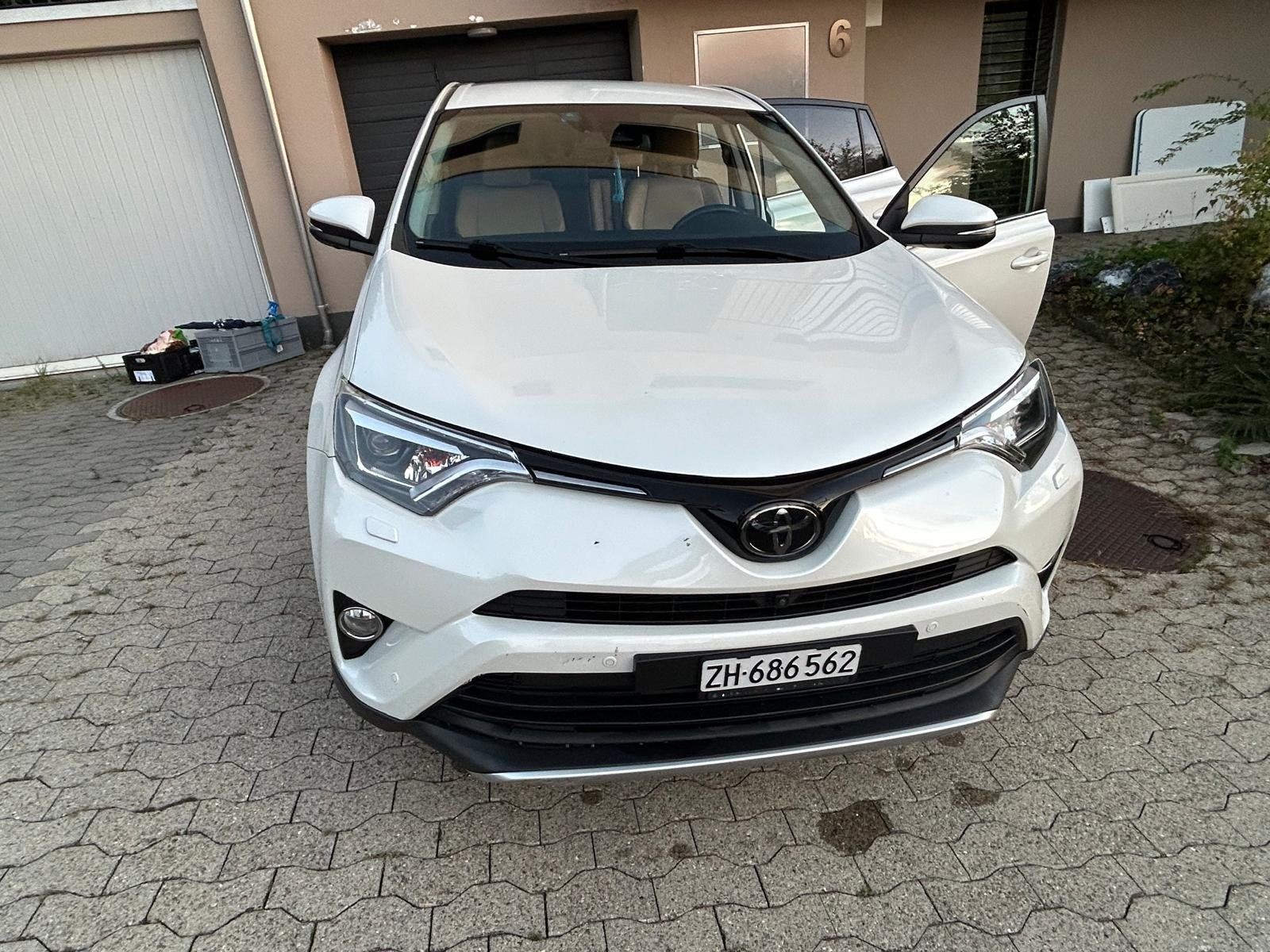 TOYOTA RAV-4 2.0i VMa Sol Premium MdS-image-0