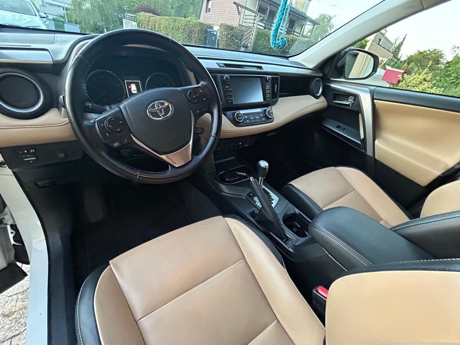TOYOTA RAV-4 2.0i VMa Sol Premium MdS-image-3