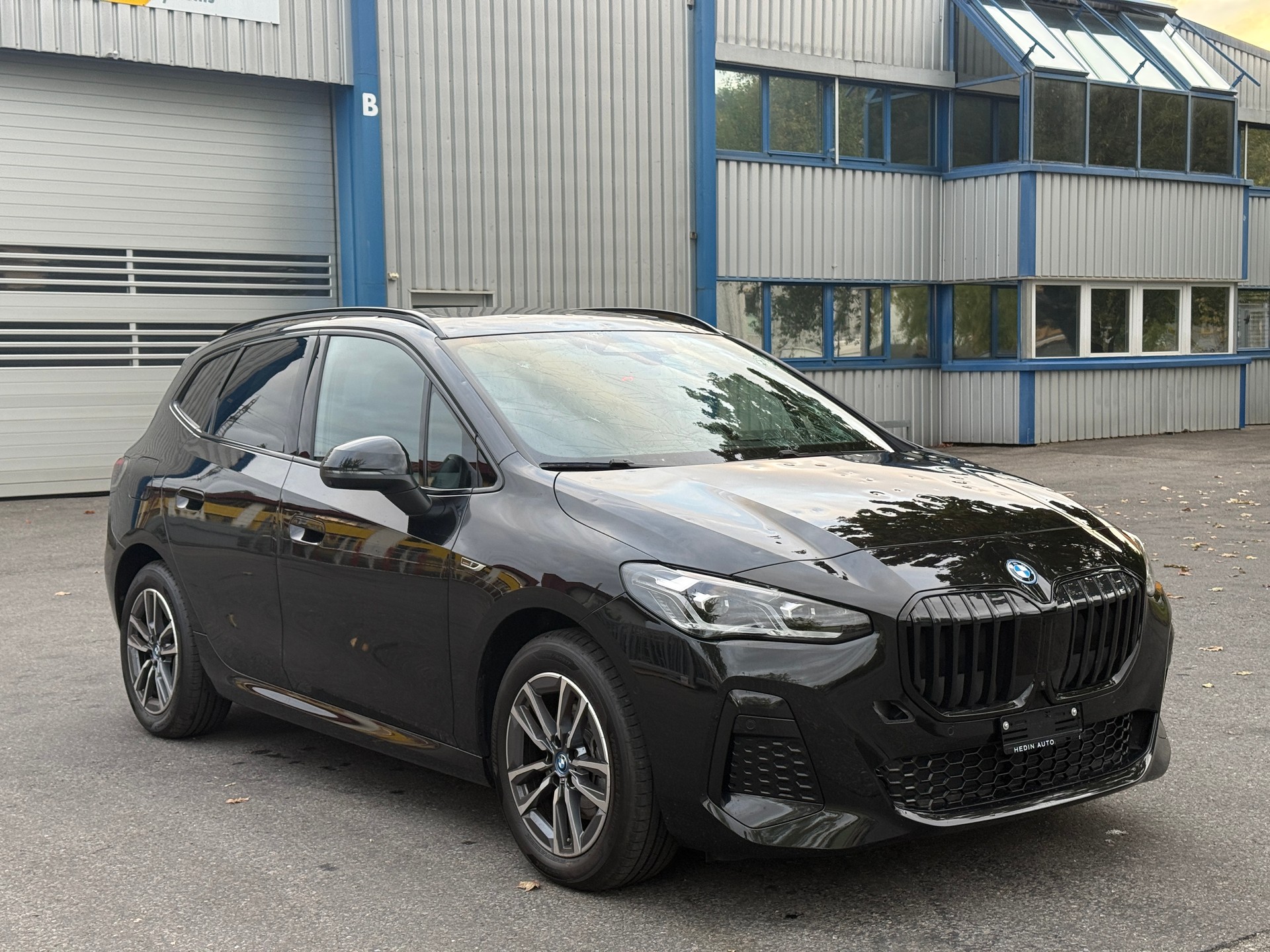 BMW 225e xDrive Active Tourer M Sport-image-2