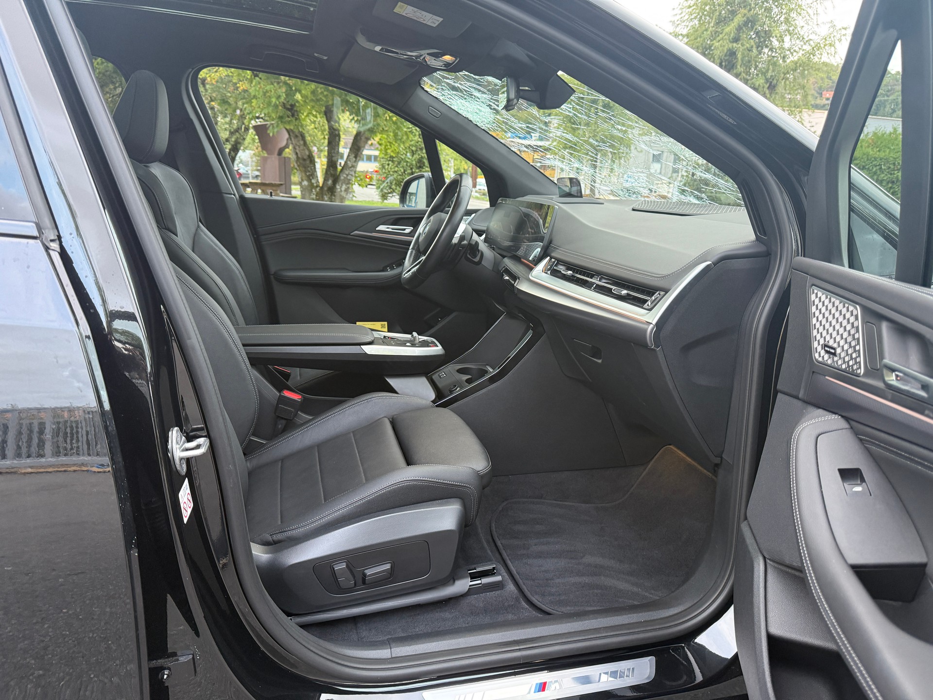 BMW 225e xDrive Active Tourer M Sport-image-13