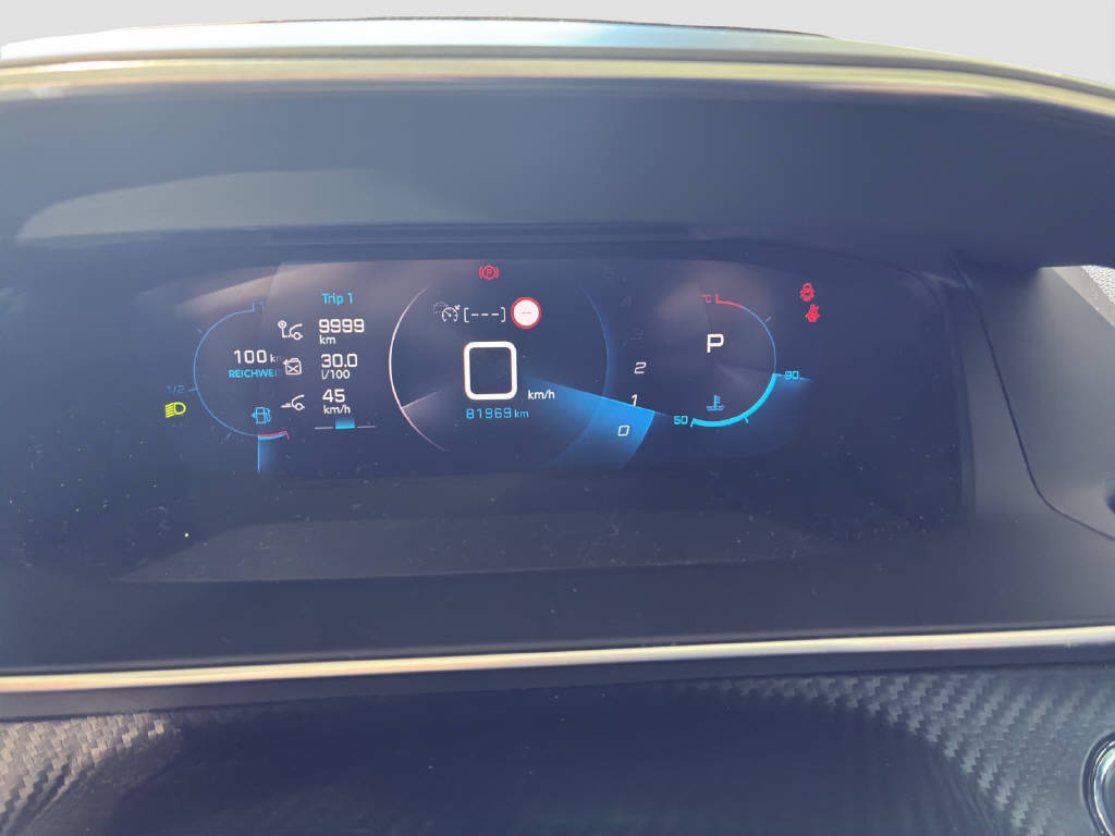 PEUGEOT 2008 1.2 PureTech 130 PS Allure-image-8