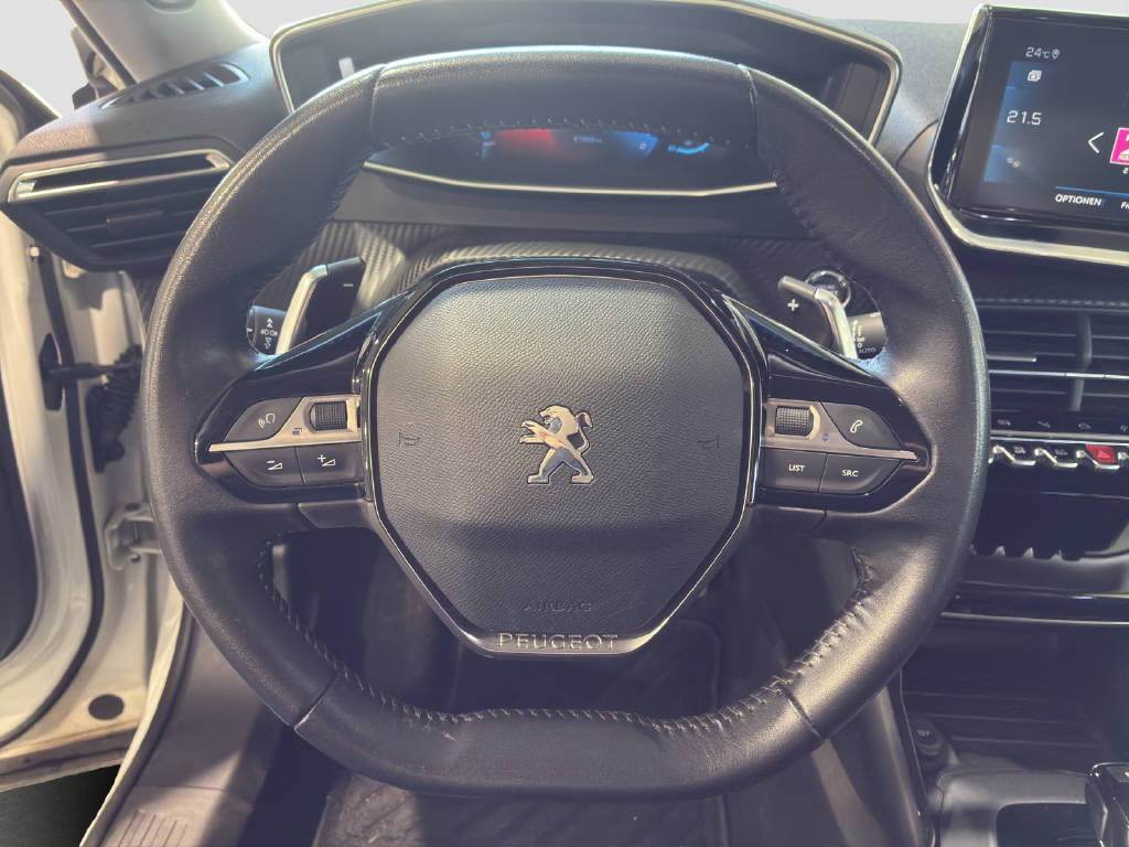 PEUGEOT 2008 1.2 PureTech 130 PS Allure-image-7
