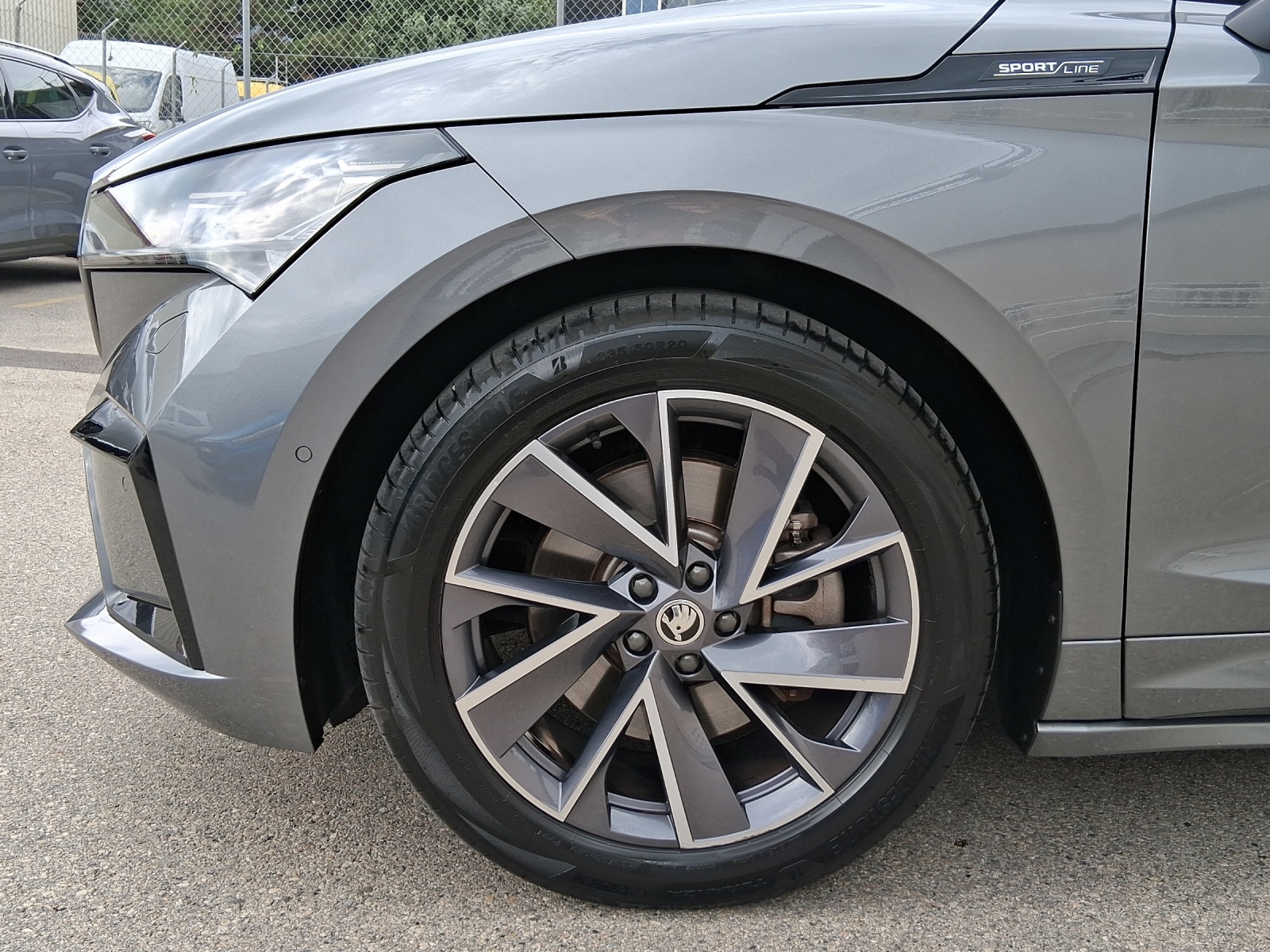 SKODA Enyaq iV 80x SportLine-image-7