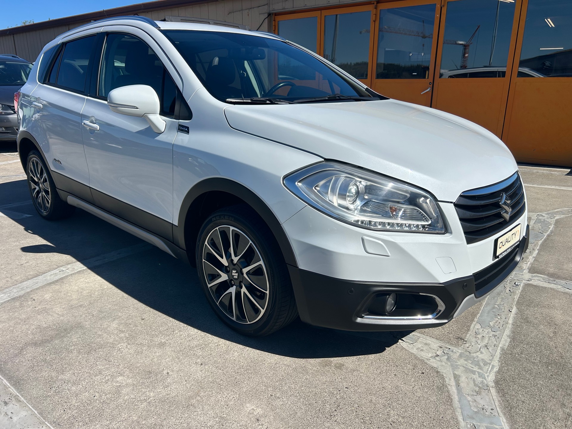 SUZUKI SX4 S-Cross 1.6 TD PizSulai Top 4WD TCSS-image-5