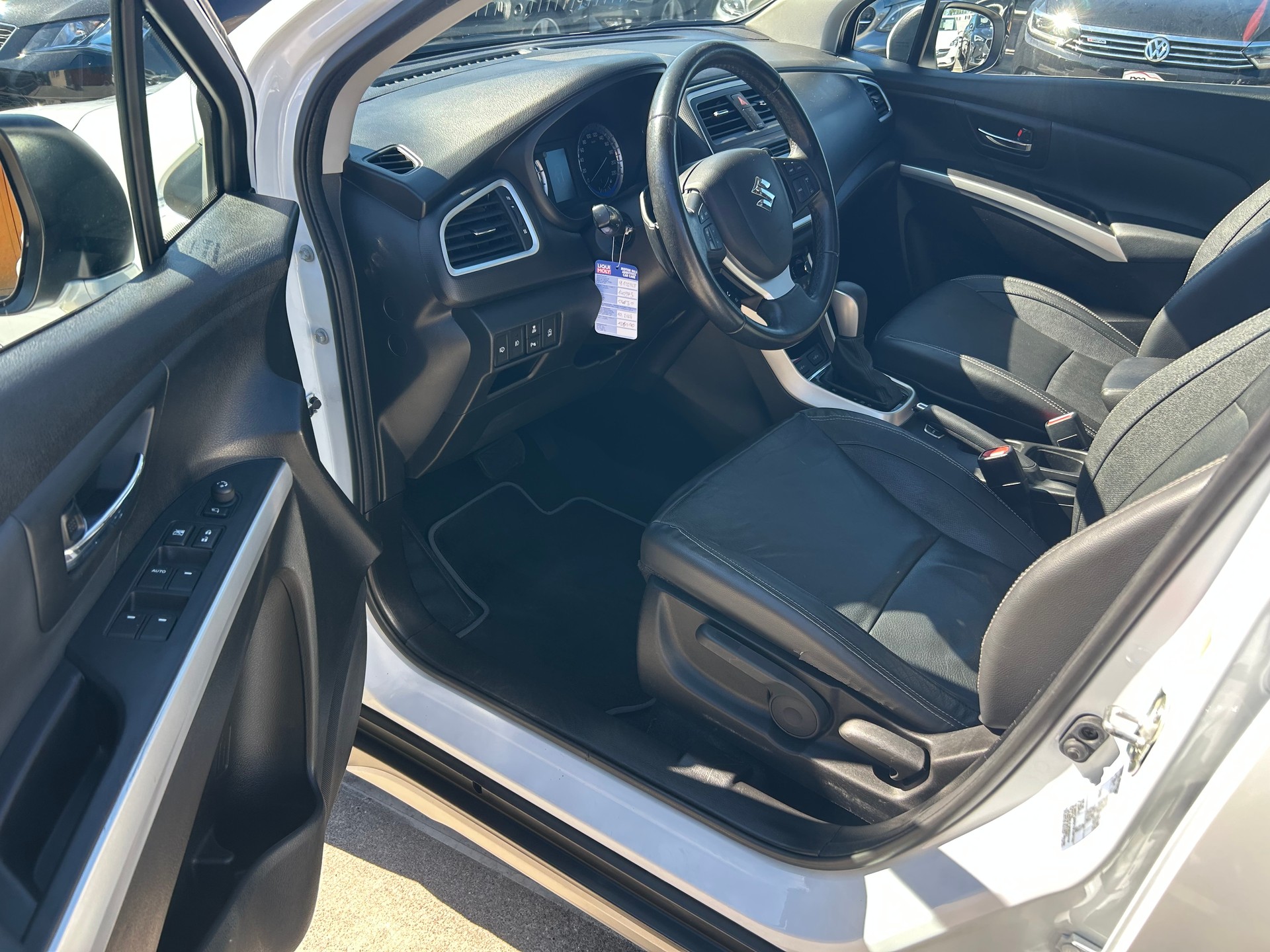 SUZUKI SX4 S-Cross 1.6 TD PizSulai Top 4WD TCSS-image-14