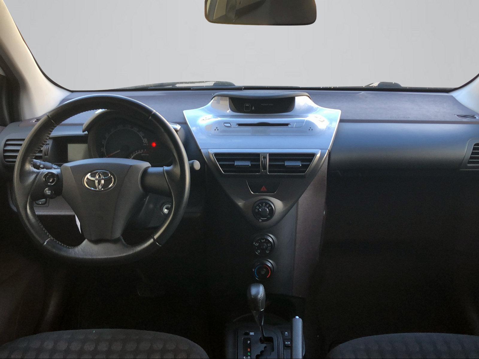 TOYOTA iQ 1.0 VVT-i Q MiD-image-5