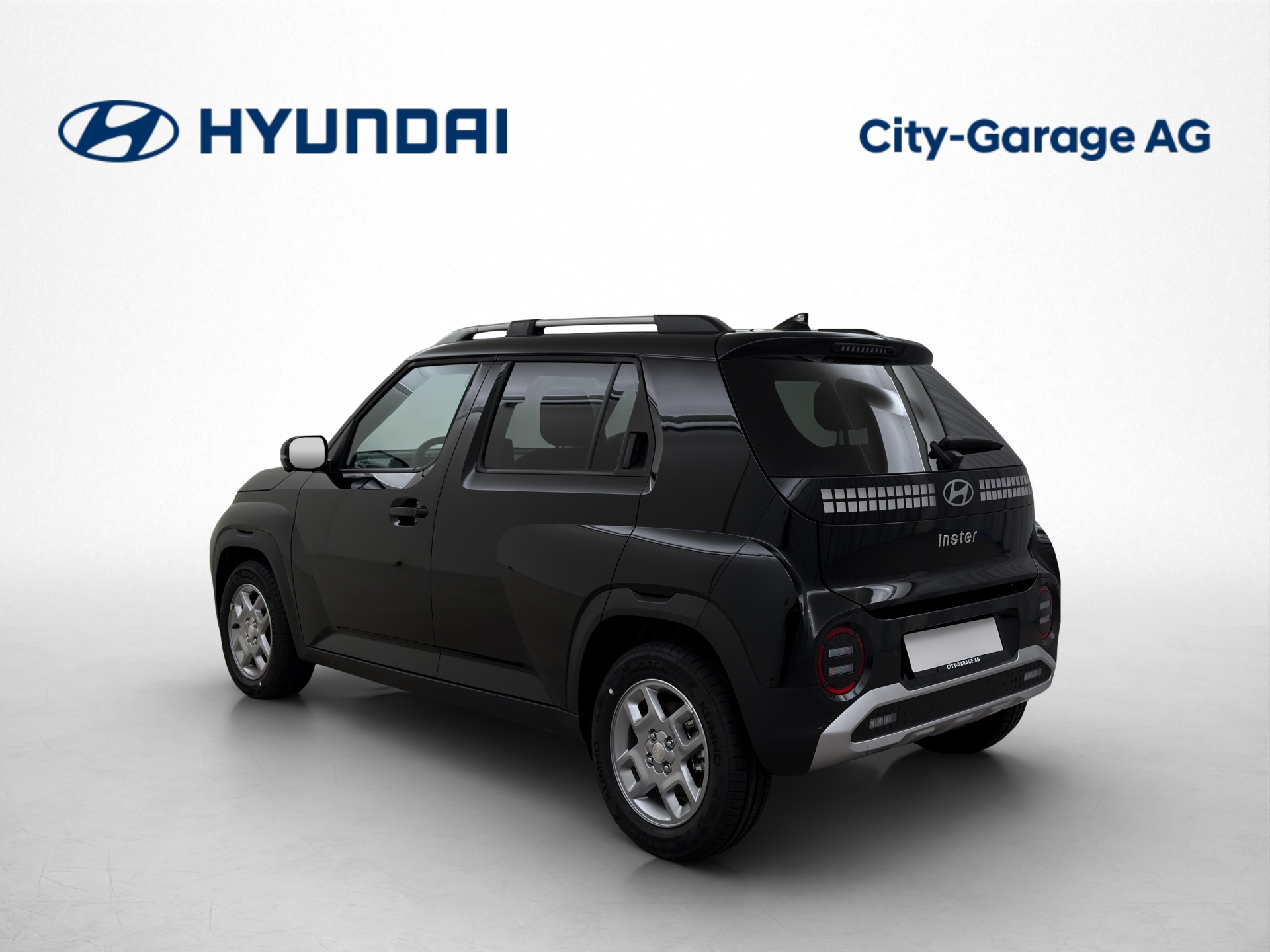 HYUNDAI Inster 49 kWh Electric Amplia-image-2