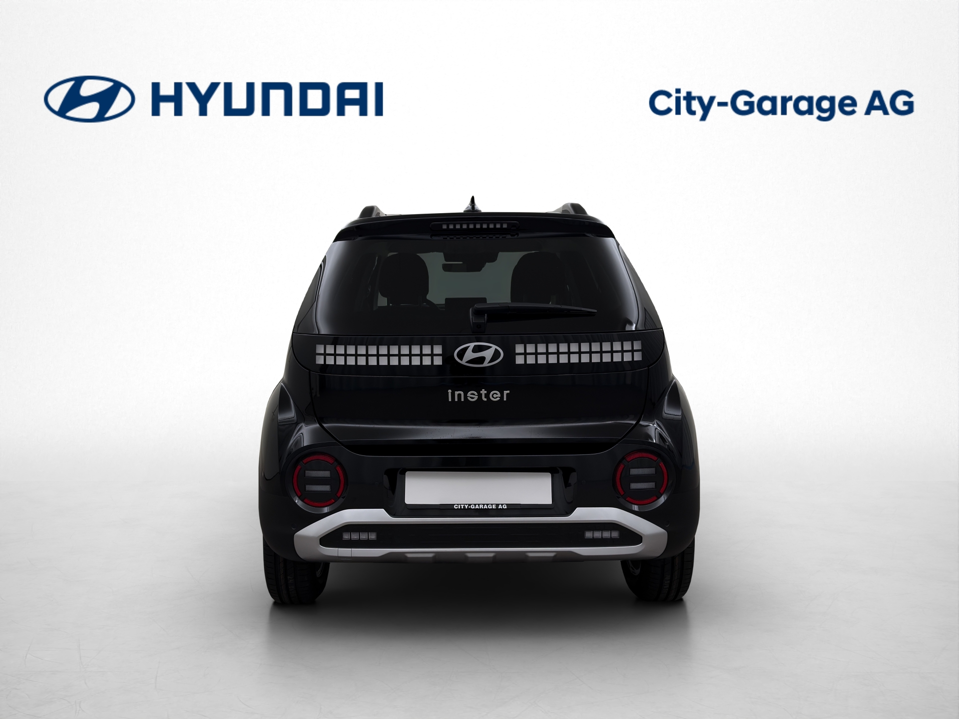 HYUNDAI Inster 49 kWh Electric Amplia-image-3