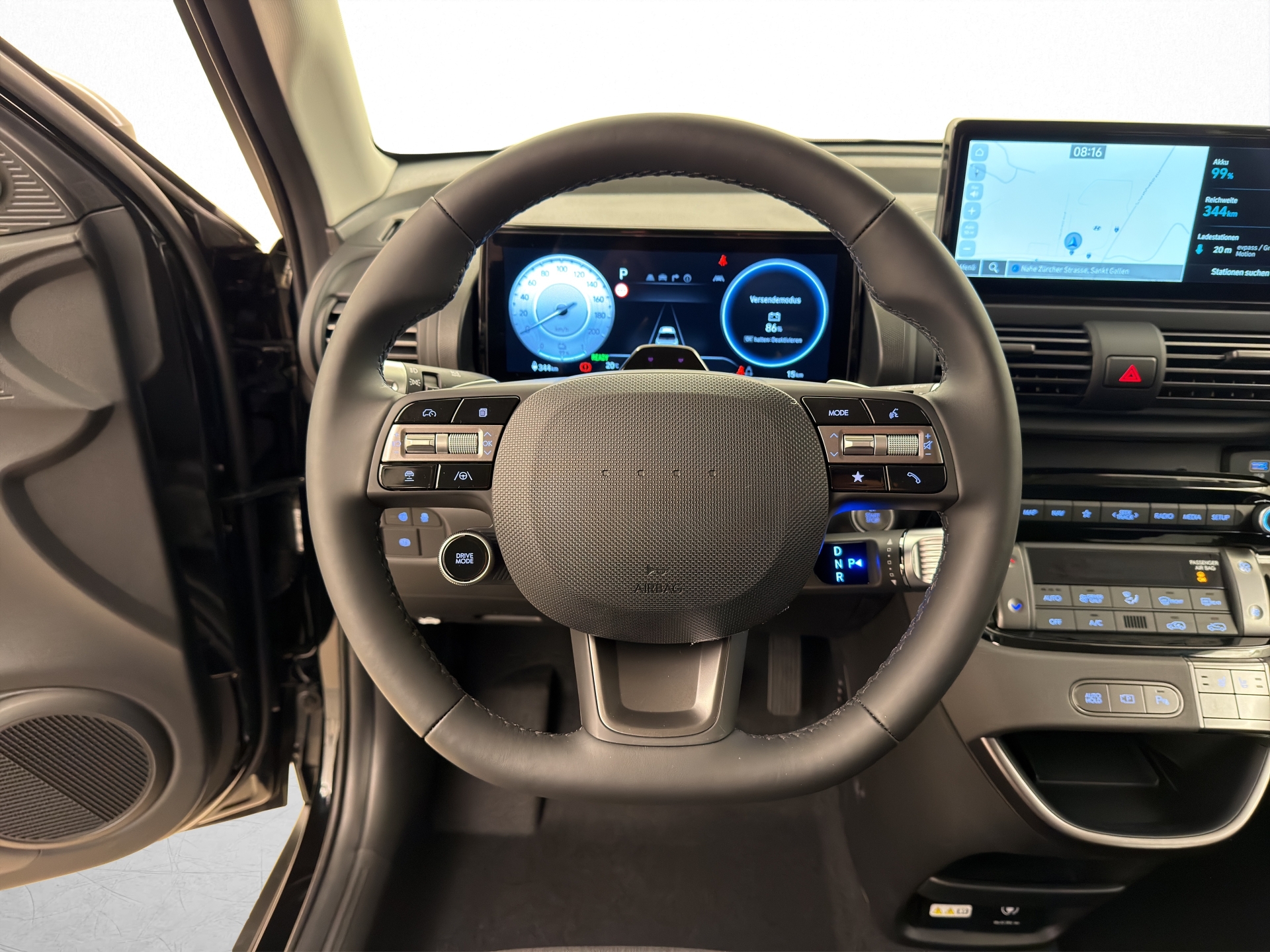 HYUNDAI Inster 49 kWh Electric Amplia-image-7