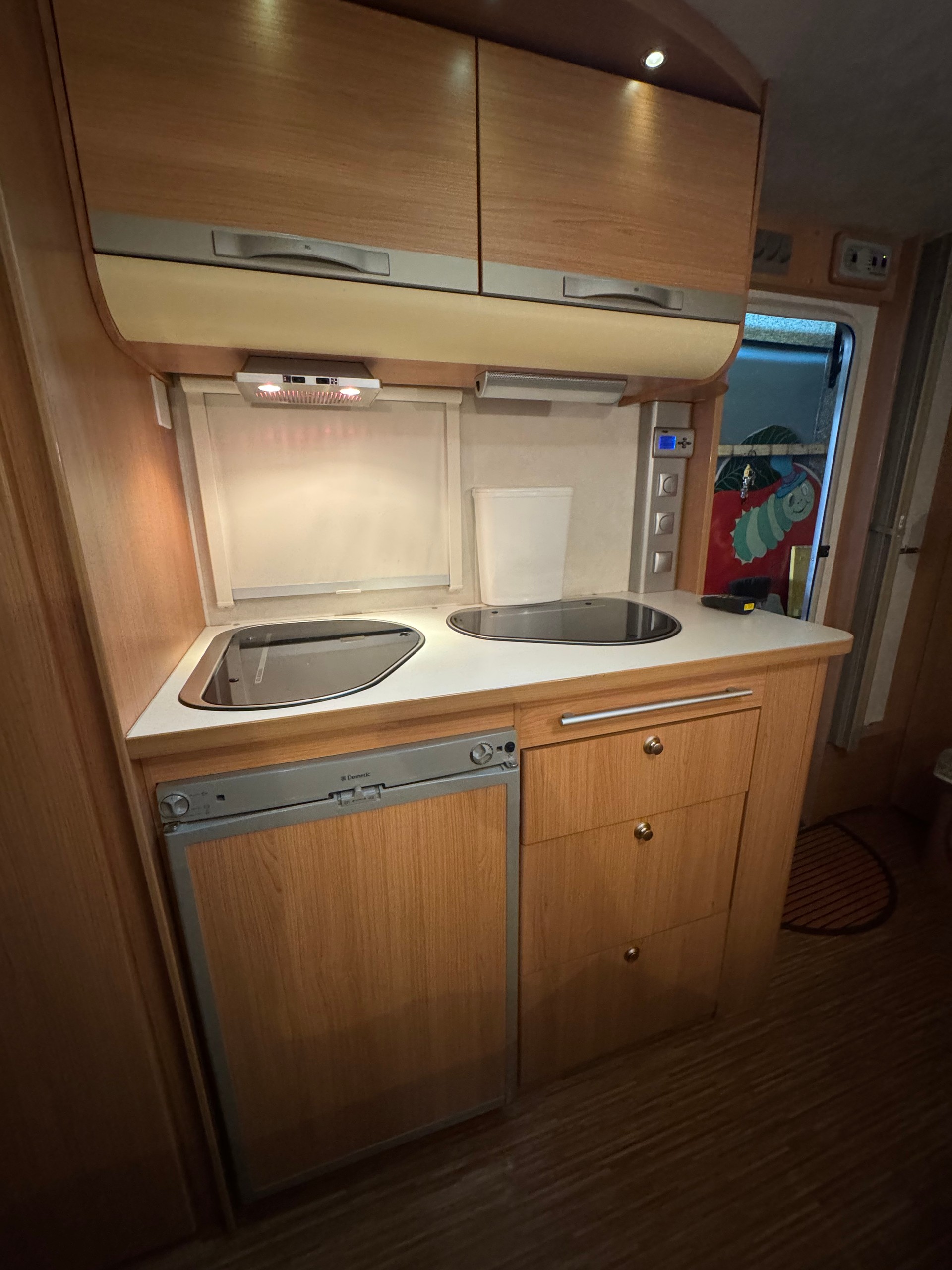 ADRIA Adora Scandinavian Edition 563 - Stockbett Kajüte- Mover- Alde Heizung-image-9