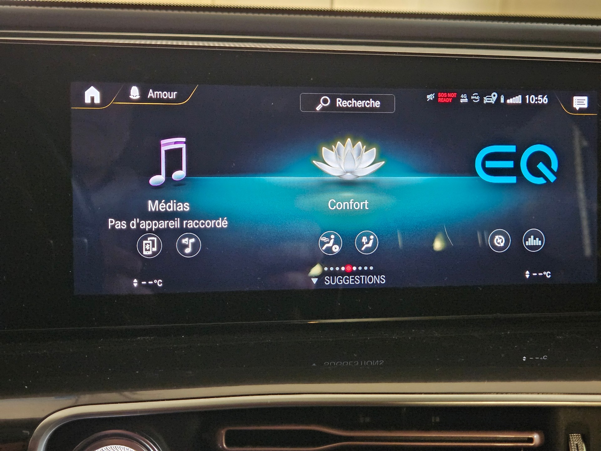MERCEDES-BENZ EQC 400 AMG Line, Parfait état! services Mercedes, garantie 12 mois, couleur rare "Champagne", Crochet, vitrage acoustique-image-17