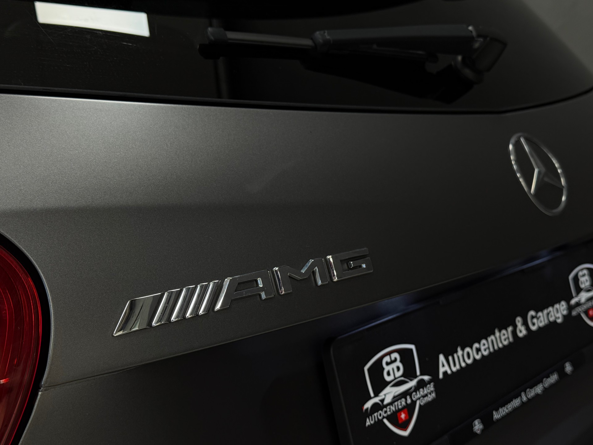 MERCEDES-BENZ A 45 AMG 4Matic Speedshift 7G-DCT **Desingno Mountaingrau Magno**-image-7