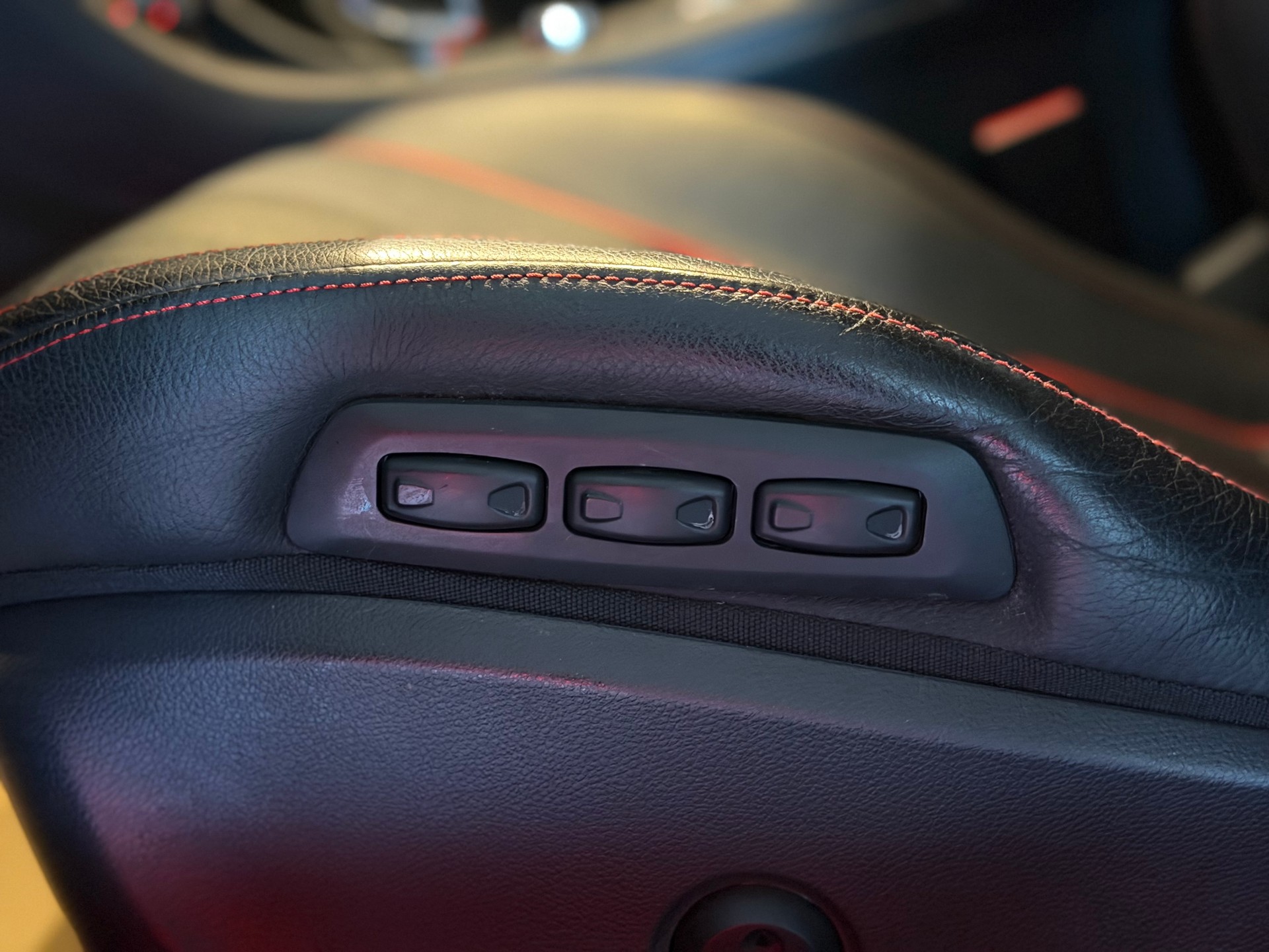 MERCEDES-BENZ A 45 AMG 4Matic Speedshift 7G-DCT **Desingno Mountaingrau Magno**-image-26