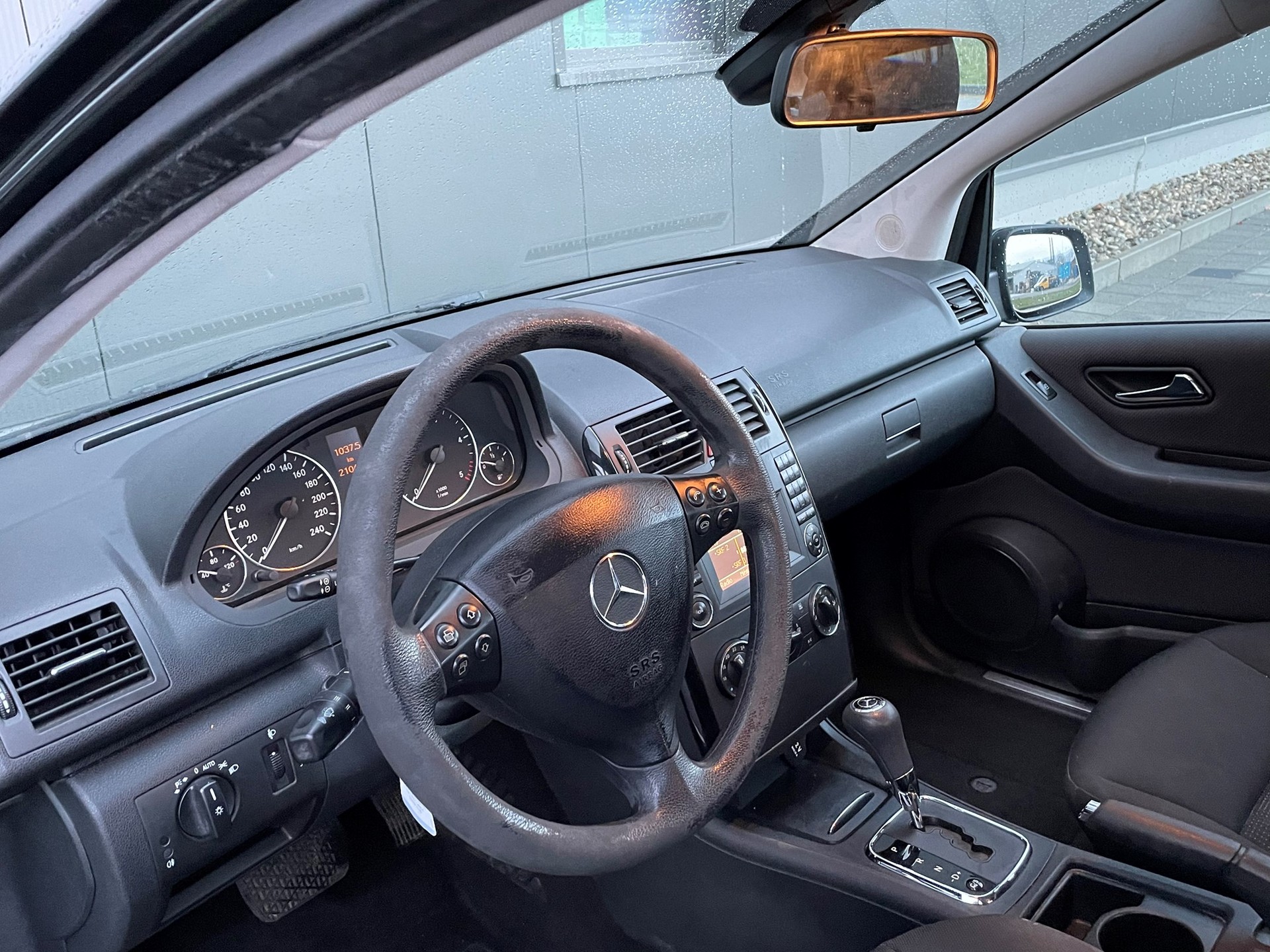 MERCEDES-BENZ A 180 CDI Avantgarde Autotronic-image-14