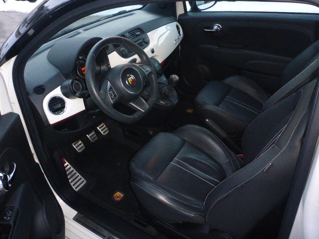FIAT 500C 1.4 16V Turbo Abarth-image-4