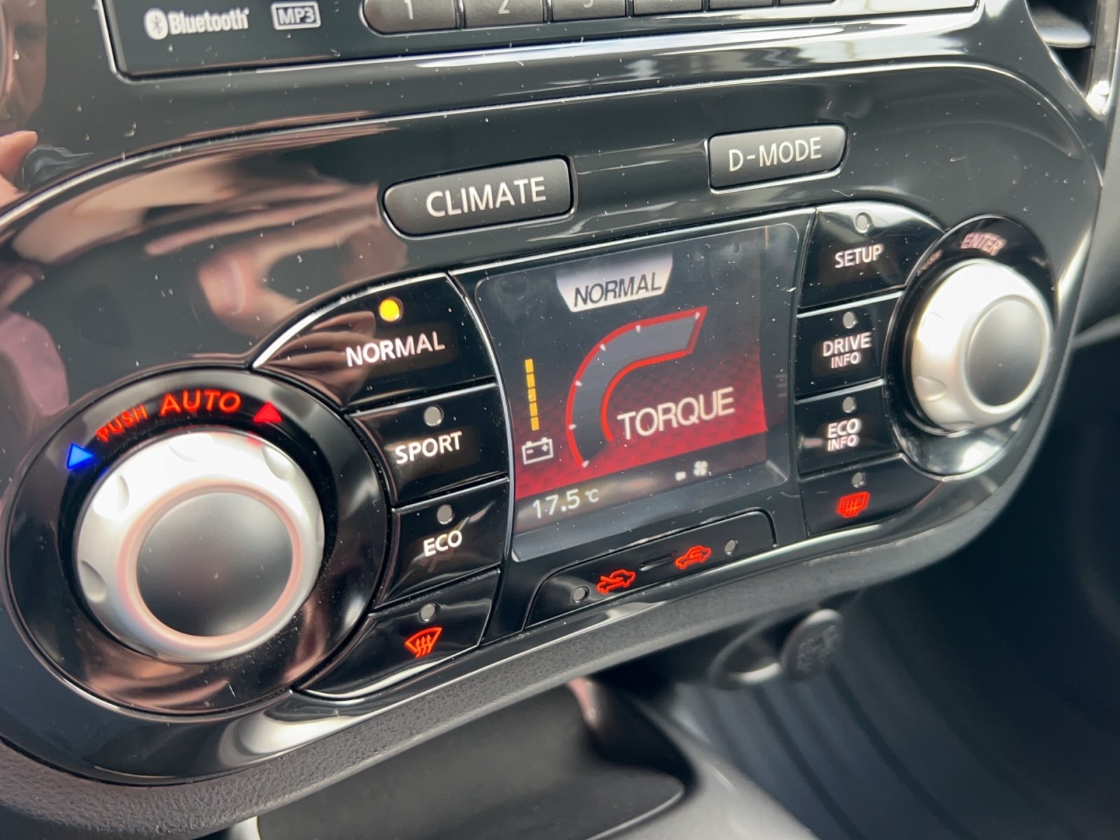 NISSAN Juke 1.5 dCi tekna-image-20