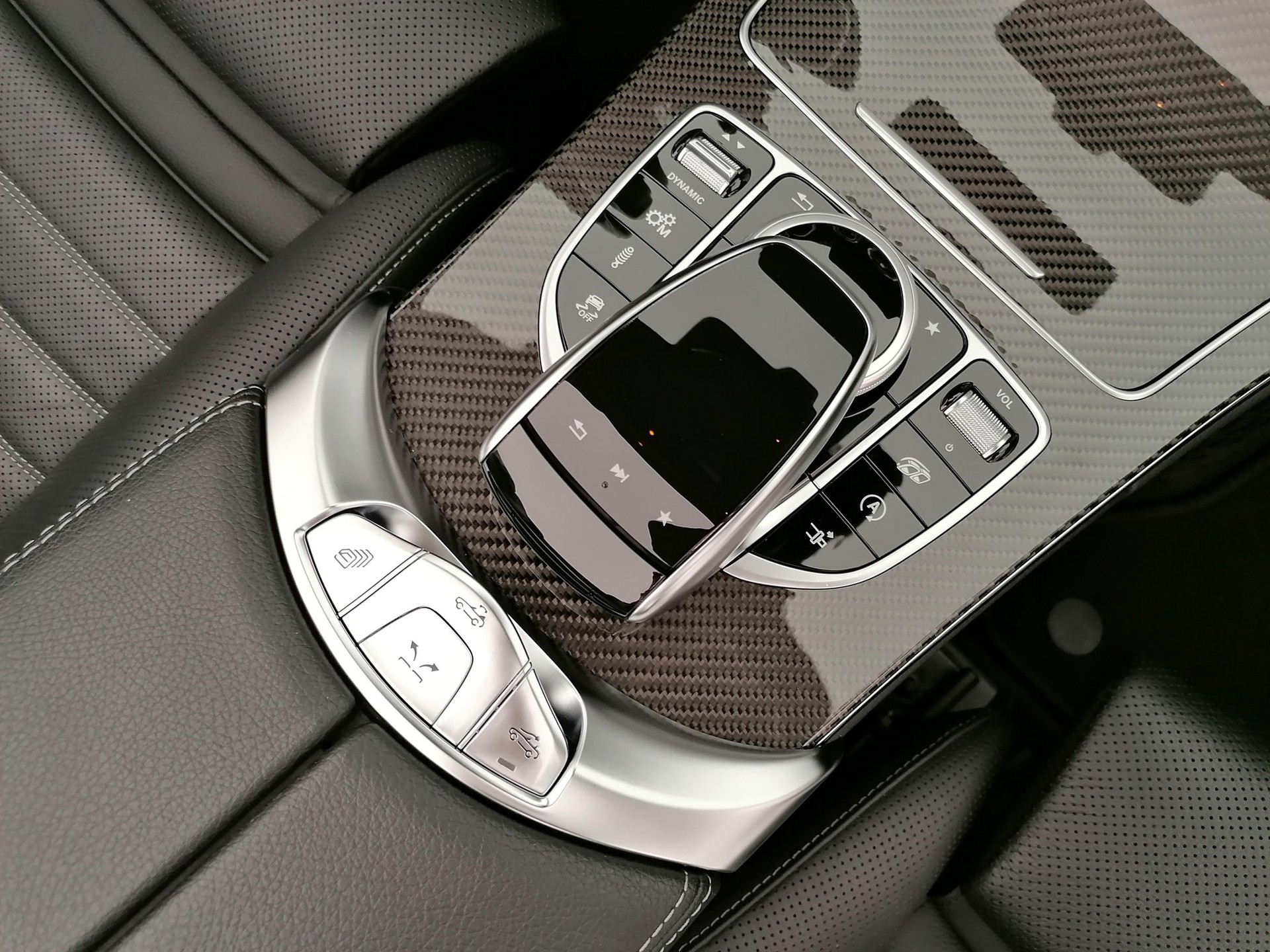 MERCEDES-BENZ C43 AMG 4Matic 9G-Tronic-image-9