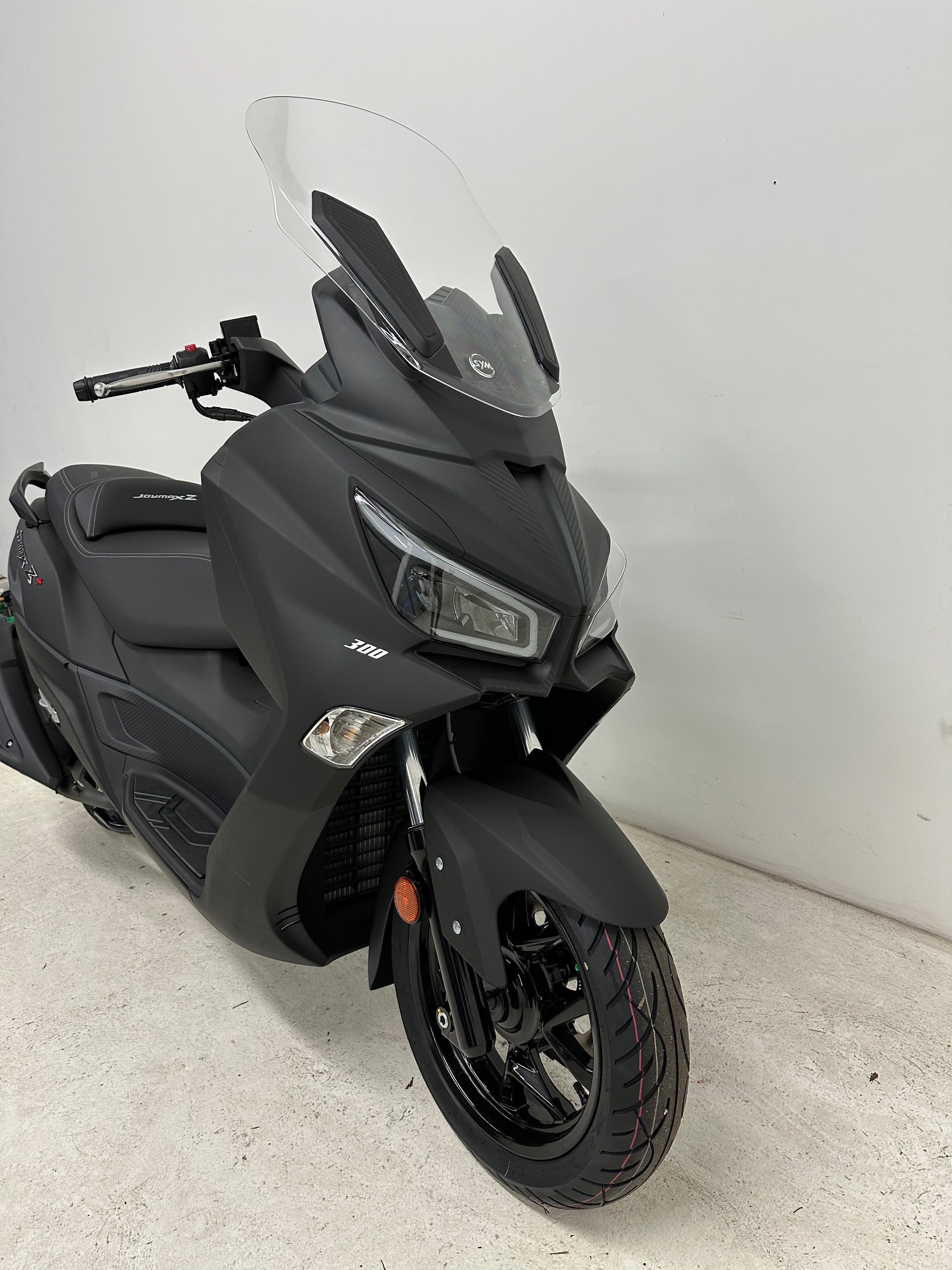 SYM Joymax-Z 300-showroom-element-2