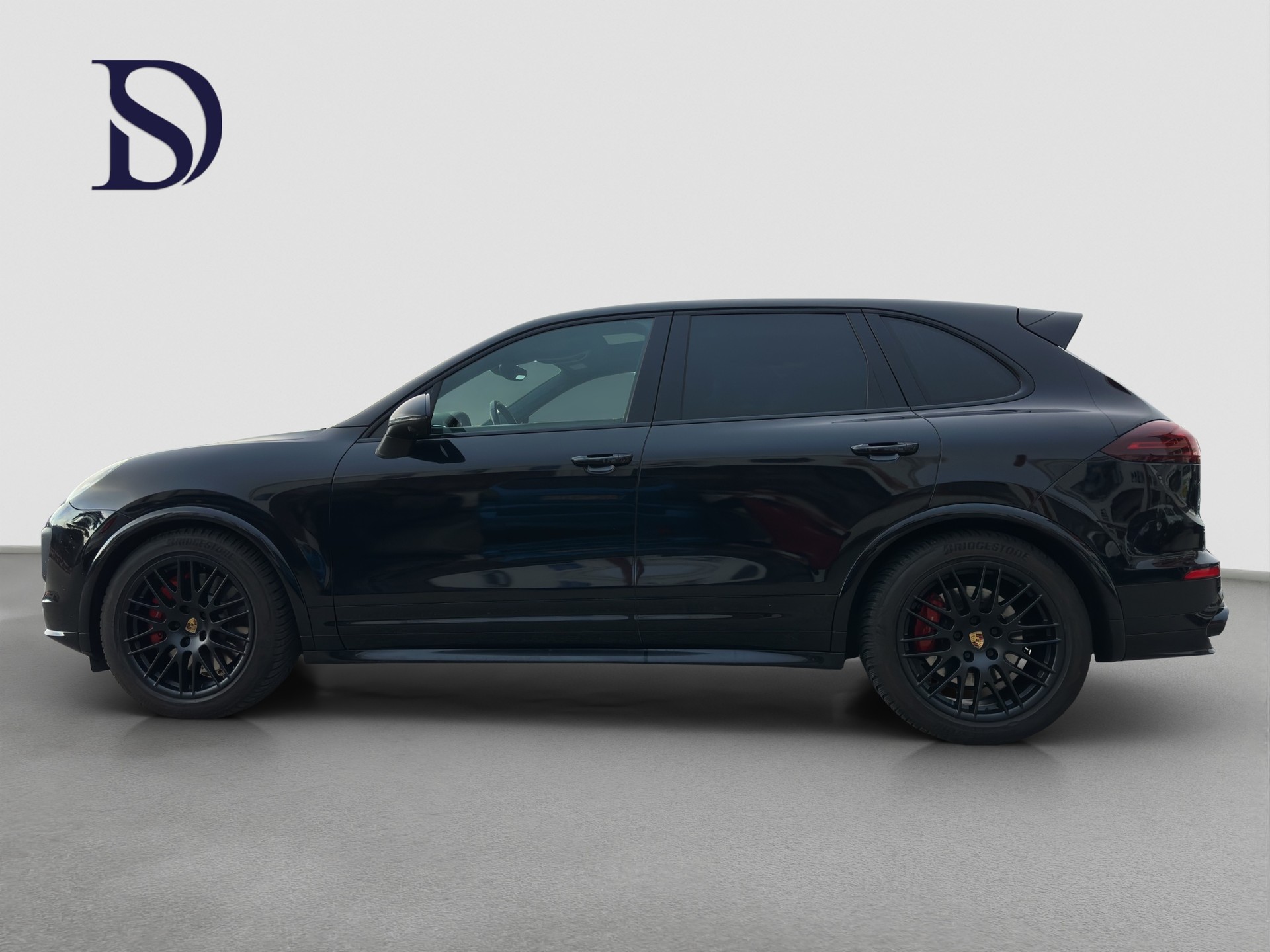 PORSCHE Cayenne GTS-image-1