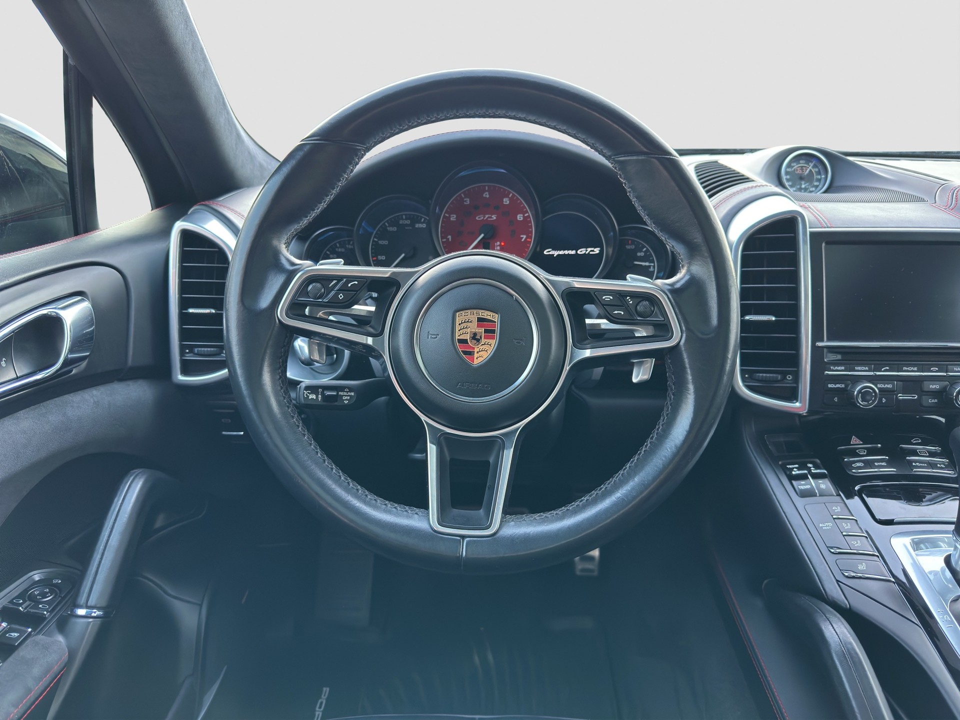 PORSCHE Cayenne GTS-image-15