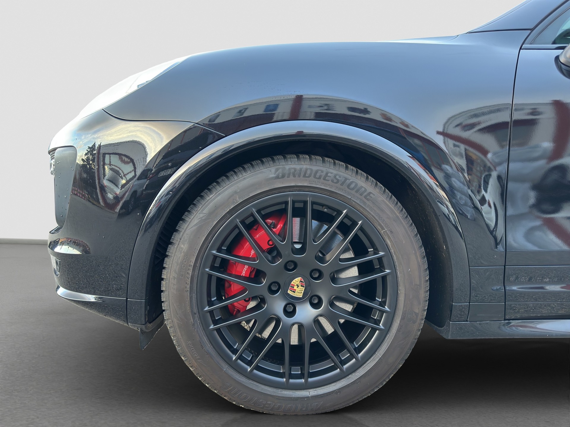 PORSCHE Cayenne GTS-image-9