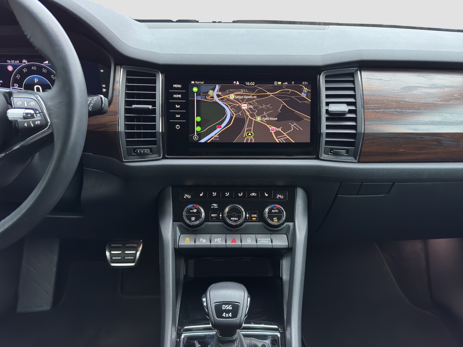 SKODA Kodiaq 2.0 TSI Scout 4x4-image-4