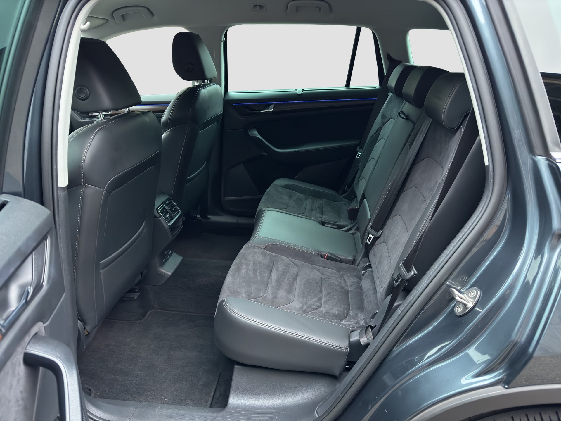 SKODA Kodiaq 2.0 TSI Scout 4x4-image-11